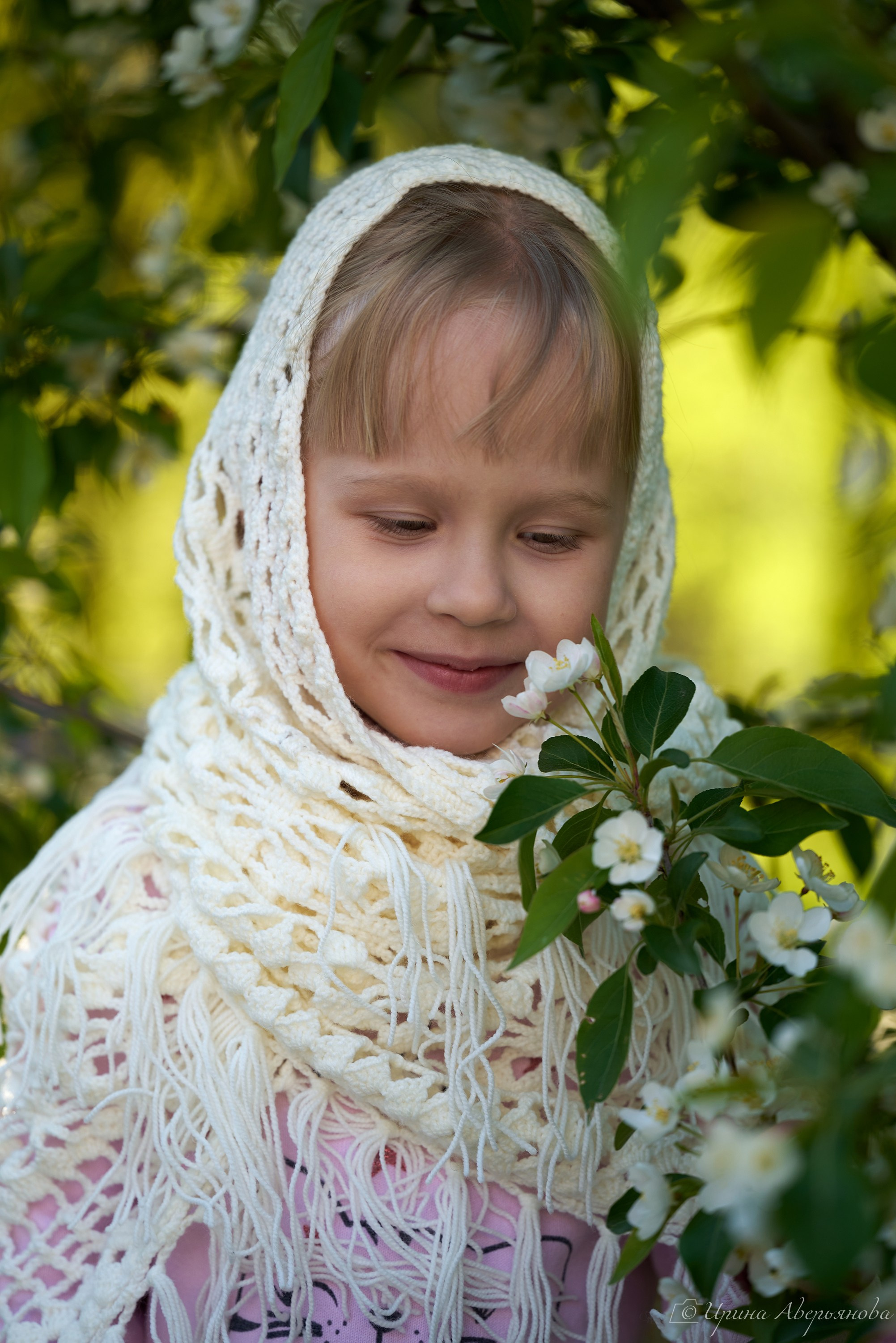 Детская фотосессия в цветении. Фотограф в Ульяновске Ирина Аверьянова