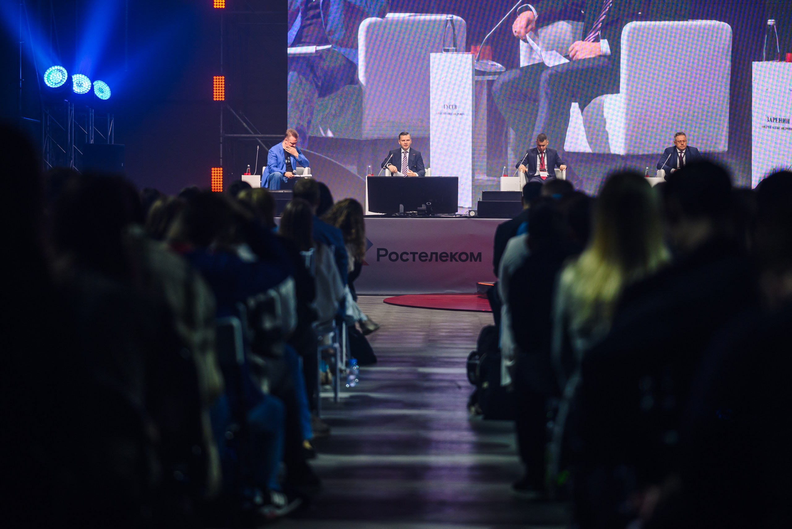 Свой код. Dmitry Gagarin Photographer