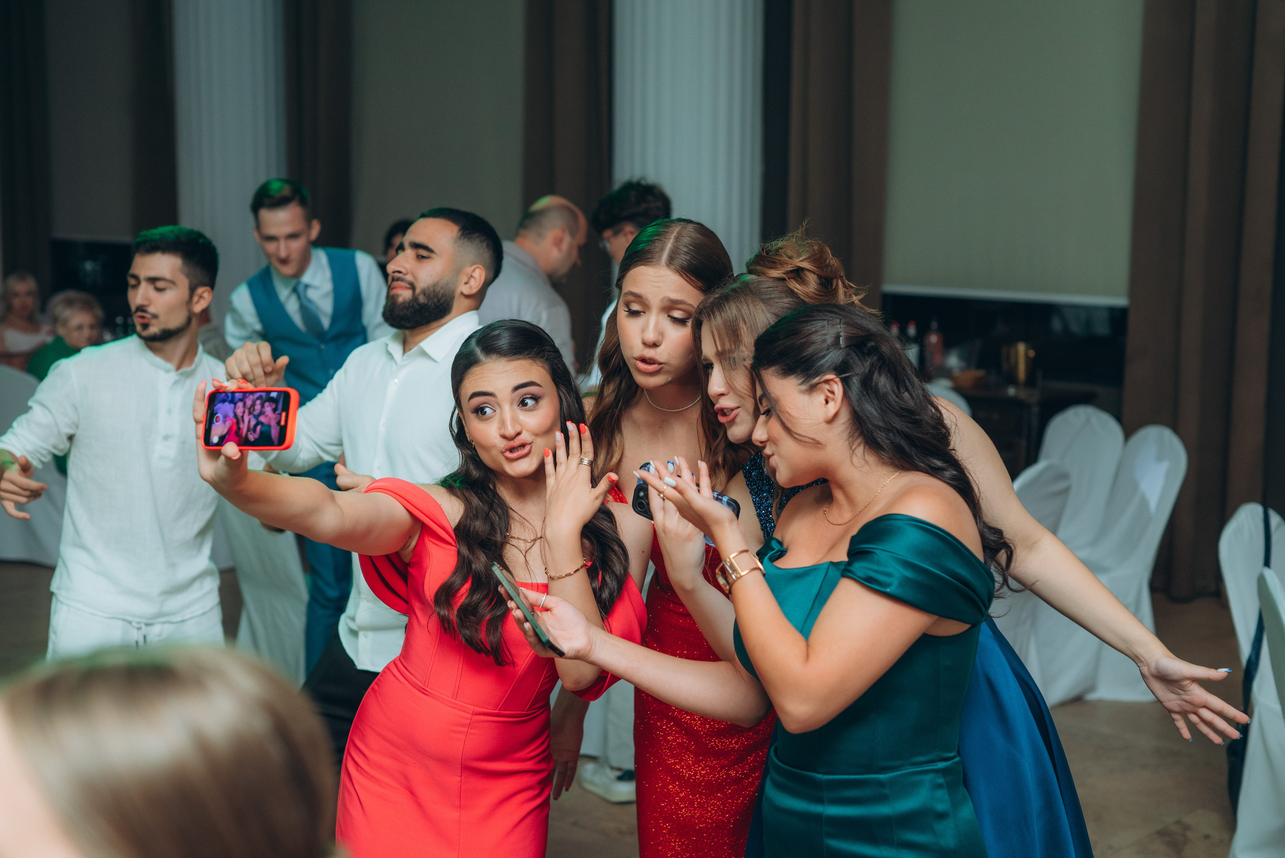 Выпускной 9-11классы. Выпускные книги Анапа Новороссийск Краснодар