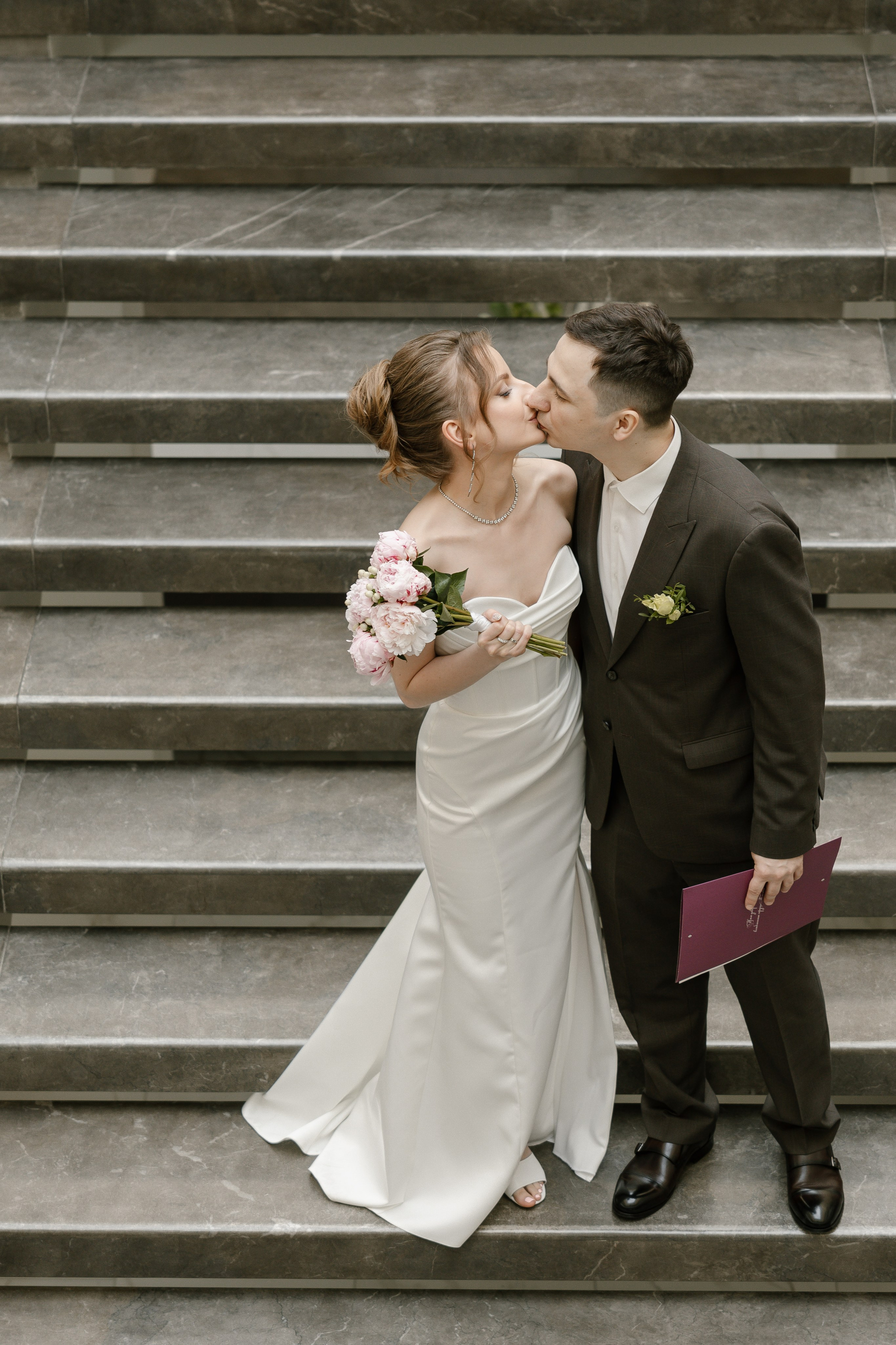 Роспись Риты и Леши в Митинском ЗАГСе. Wedding photographer Dasha Pototskaya