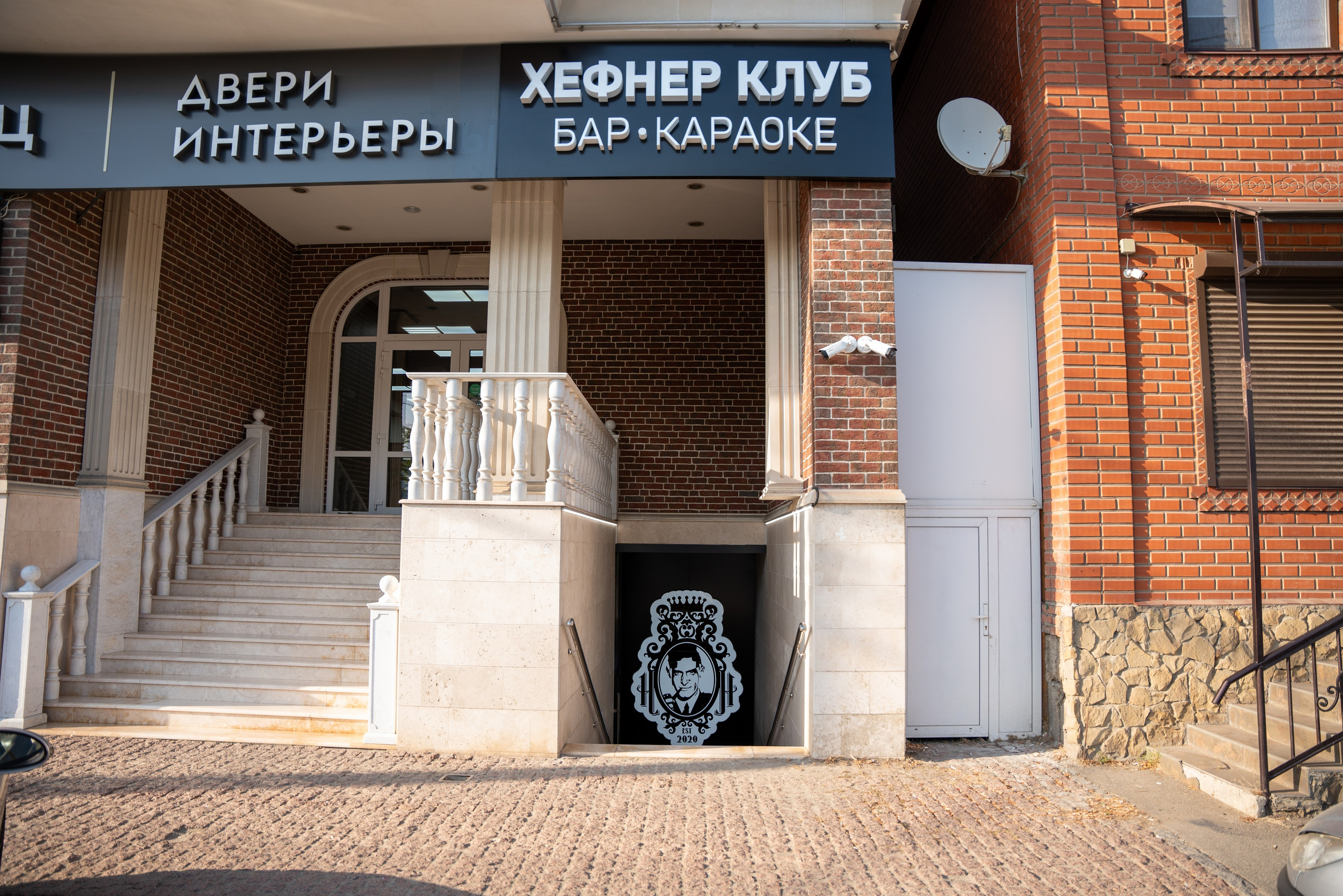 Фотосъемка интерьера стриптиз-клуба Hefner — элитный клуб Краснодара. Интерьерная фотосъемка клуба Hefner в Краснодаре — профессионально. Шедевры для Вас! Фотограф и Видеограф в Краснодаре Пахиев Руслан