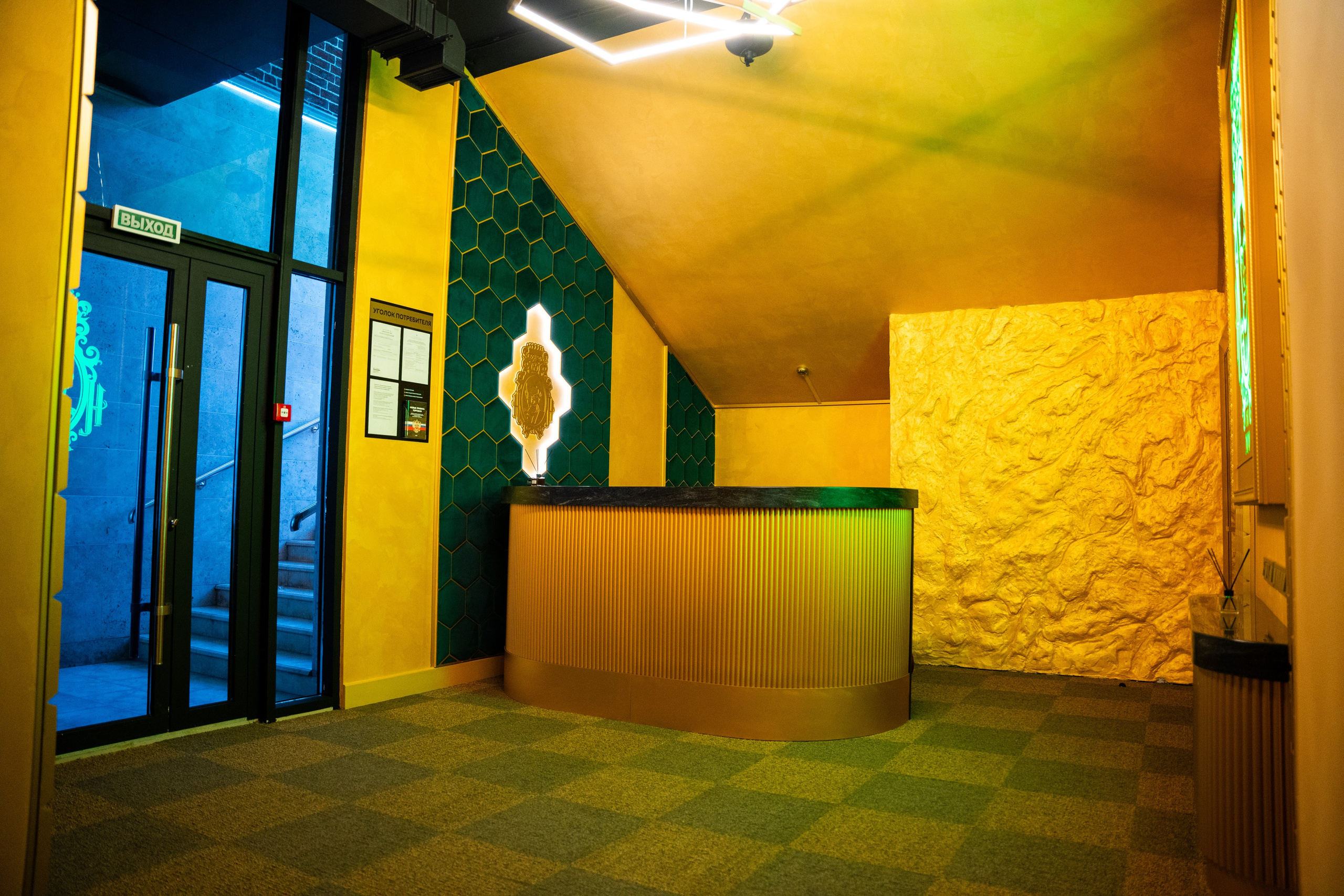 Фотосъемка интерьера стриптиз-клуба Hefner — элитный клуб Краснодара. Интерьерная фотосъемка клуба Hefner в Краснодаре — профессионально. Шедевры для Вас! Фотограф и Видеограф в Краснодаре Пахиев Руслан