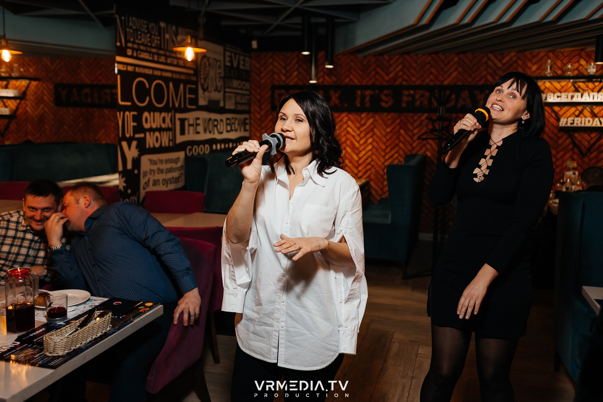 Международный женский день в ресторане «Friday»