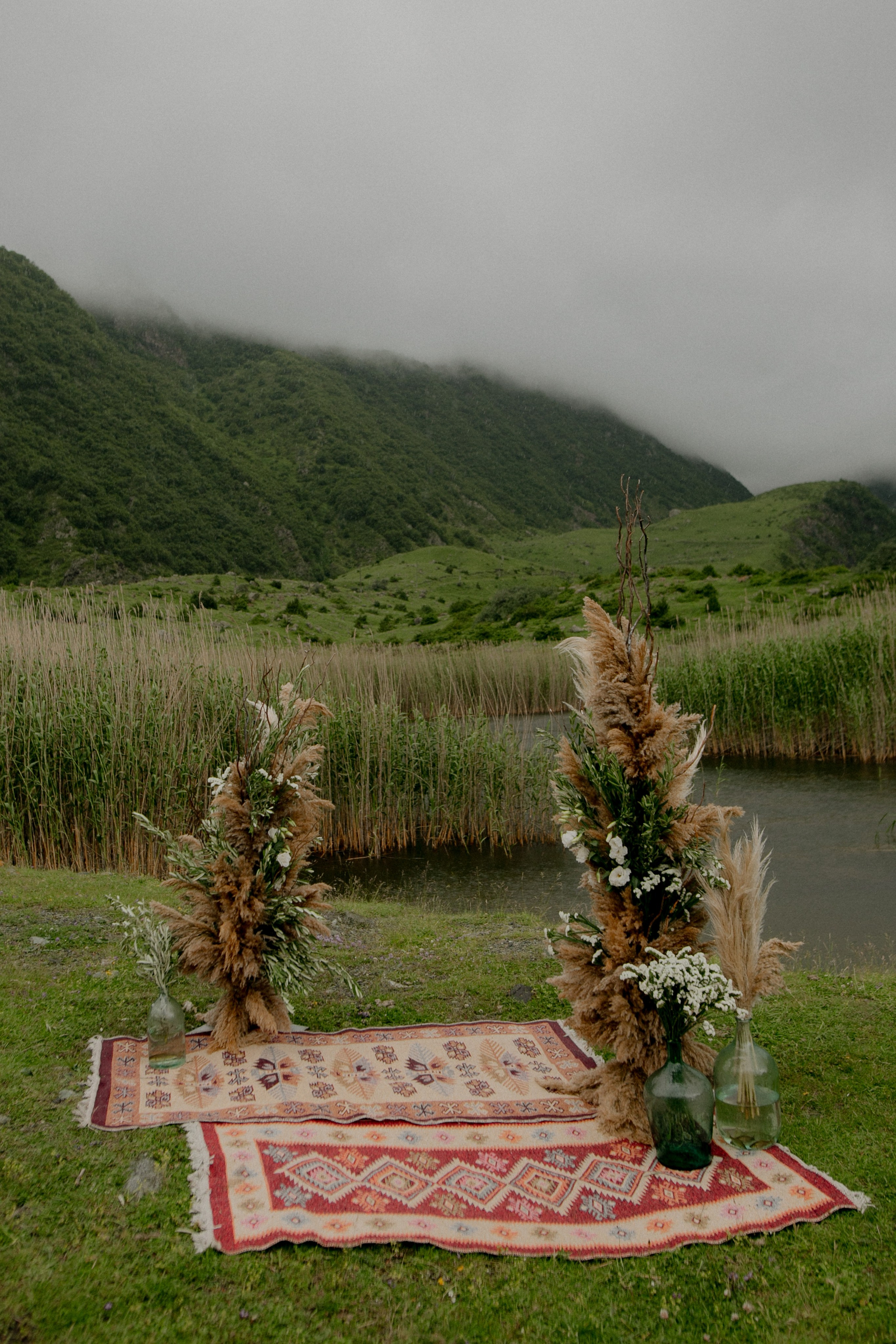 Nikita & Nastya. Wedding at Kazbeg. Свадебный фотограф Грузия Alex and Polly