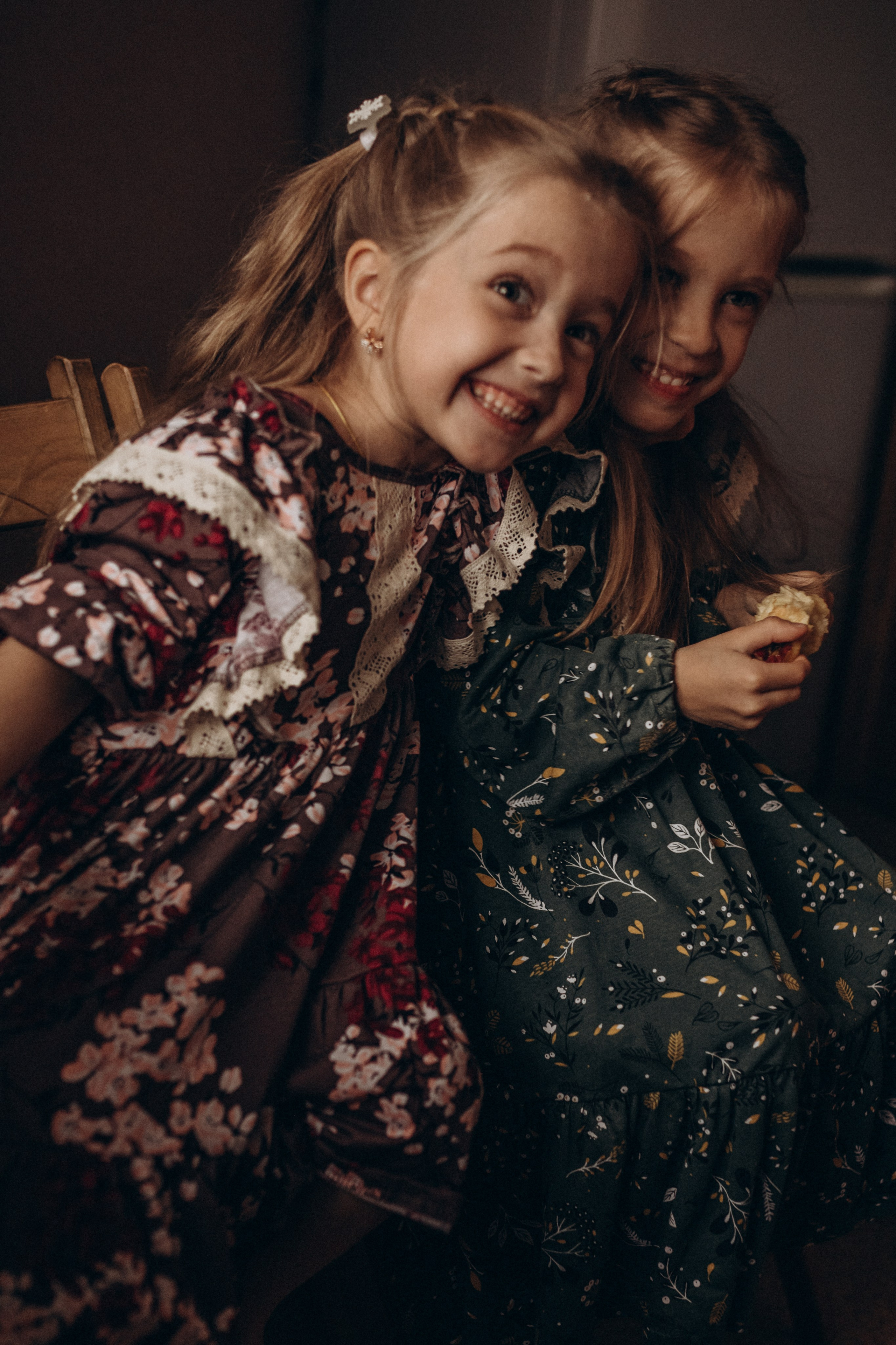 Бабушка с внуками. Семейный фотограф lifestyle в Новосибирске Елена Шпилевая