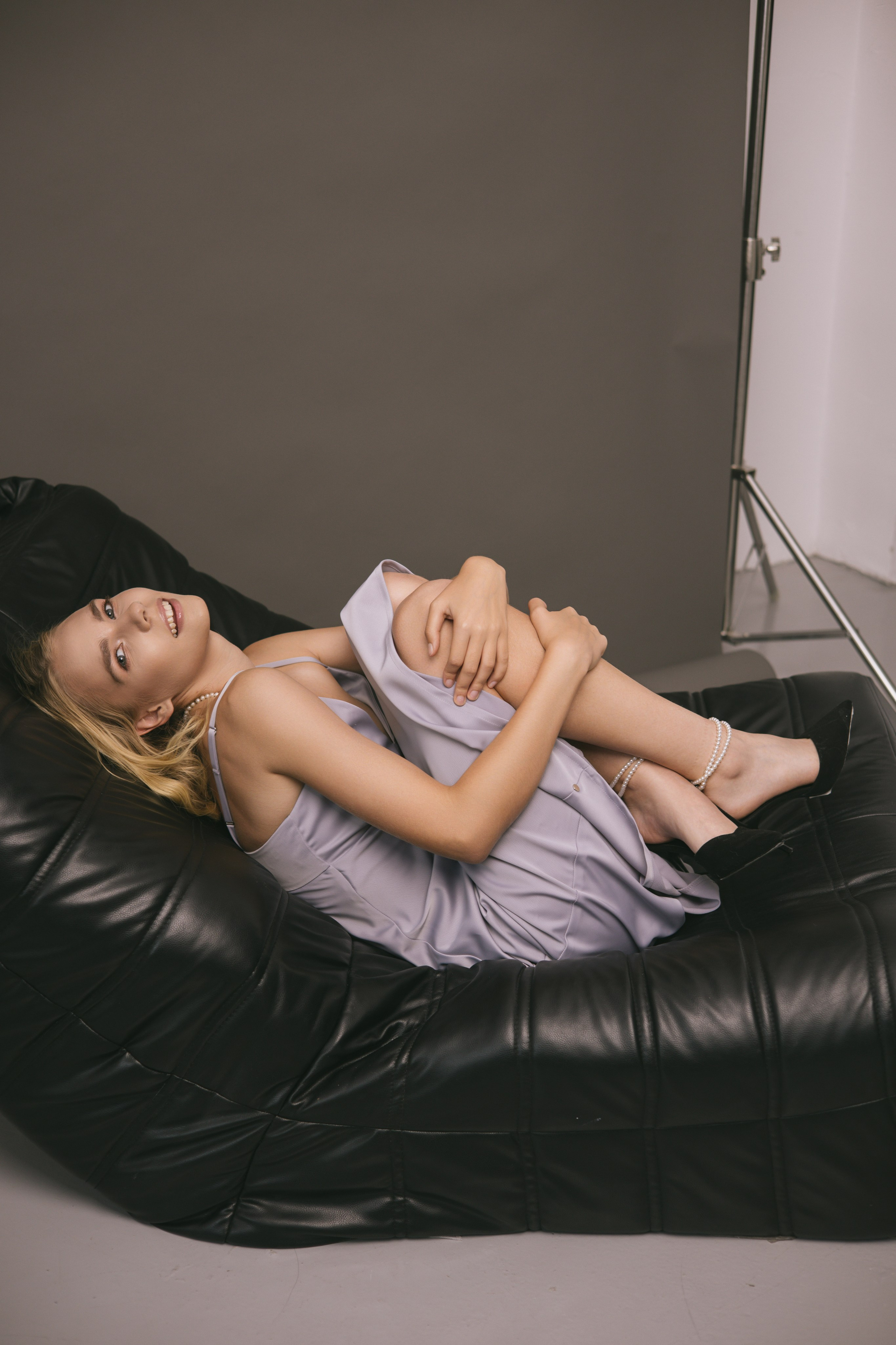 ЖЕНСКИЕ ПОРТРЕТЫ. Минимализм. Портретный, свадебный, репортажный фотограф во Владивостоке Юлиана Джули Фокс