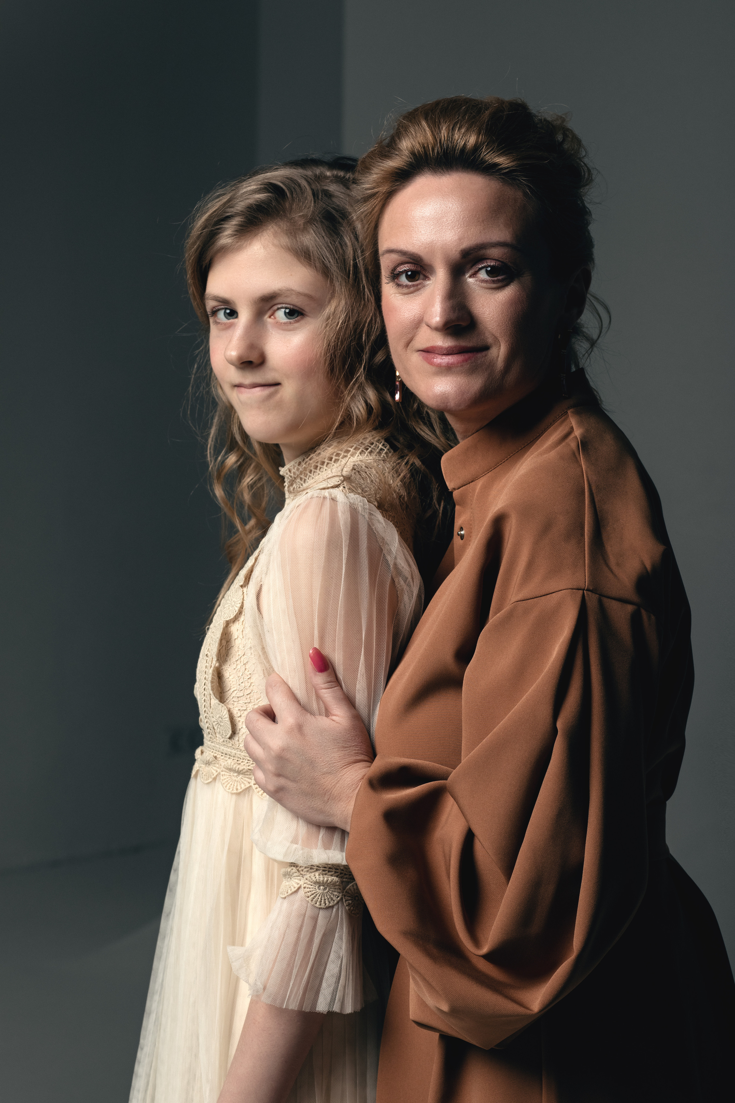 Фотосъемка мамы и дочки. Фотограф из Санкт-Петербурга Оксана Валковая. Женский портрет. Портрет