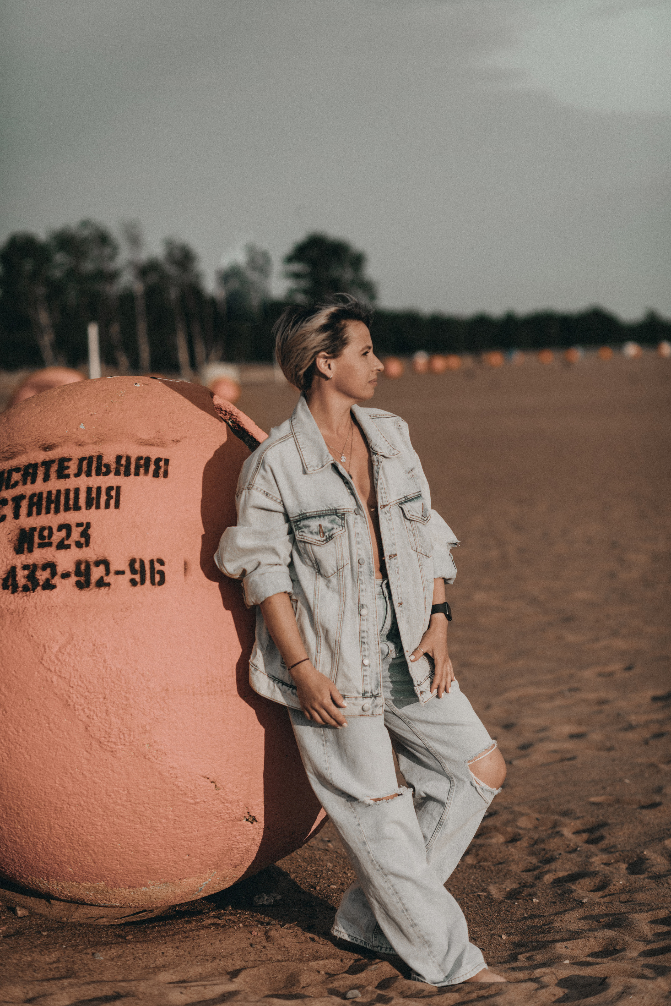 Фотосъемка на Финском заливе. Фотограф из Санкт-Петербурга Оксана Валковая. Женский портрет. Портрет