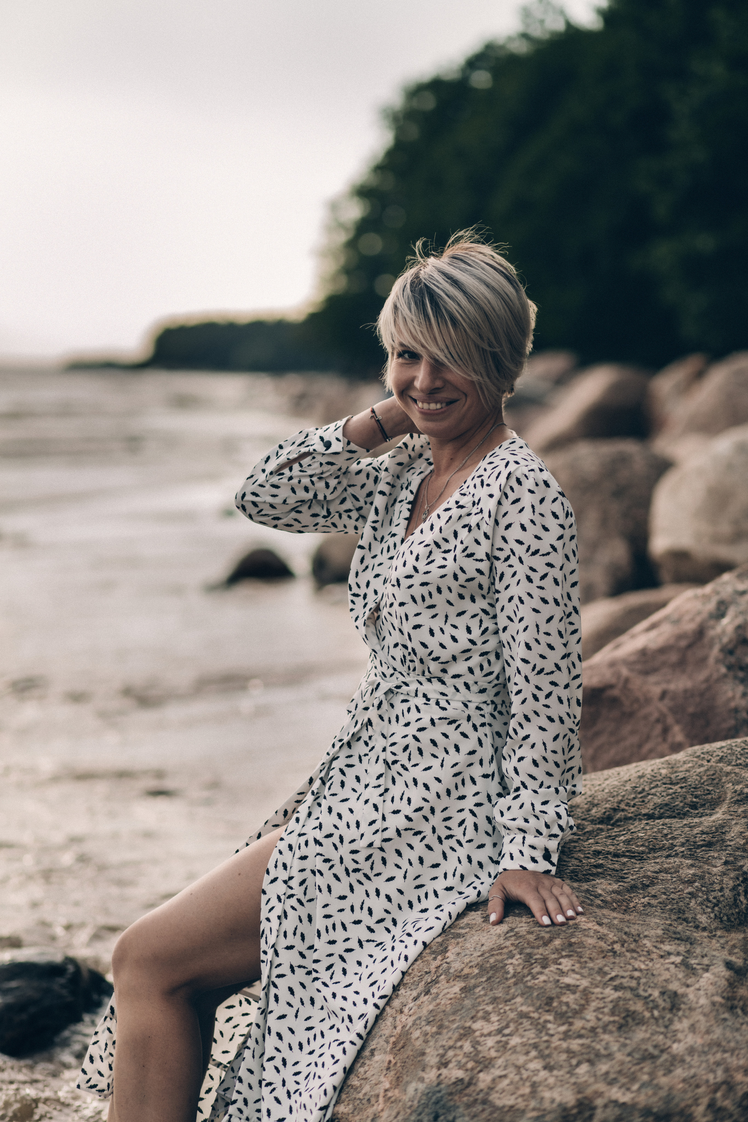 Фотосъемка на Финском заливе. Фотограф из Санкт-Петербурга Оксана Валковая. Женский портрет. Портрет