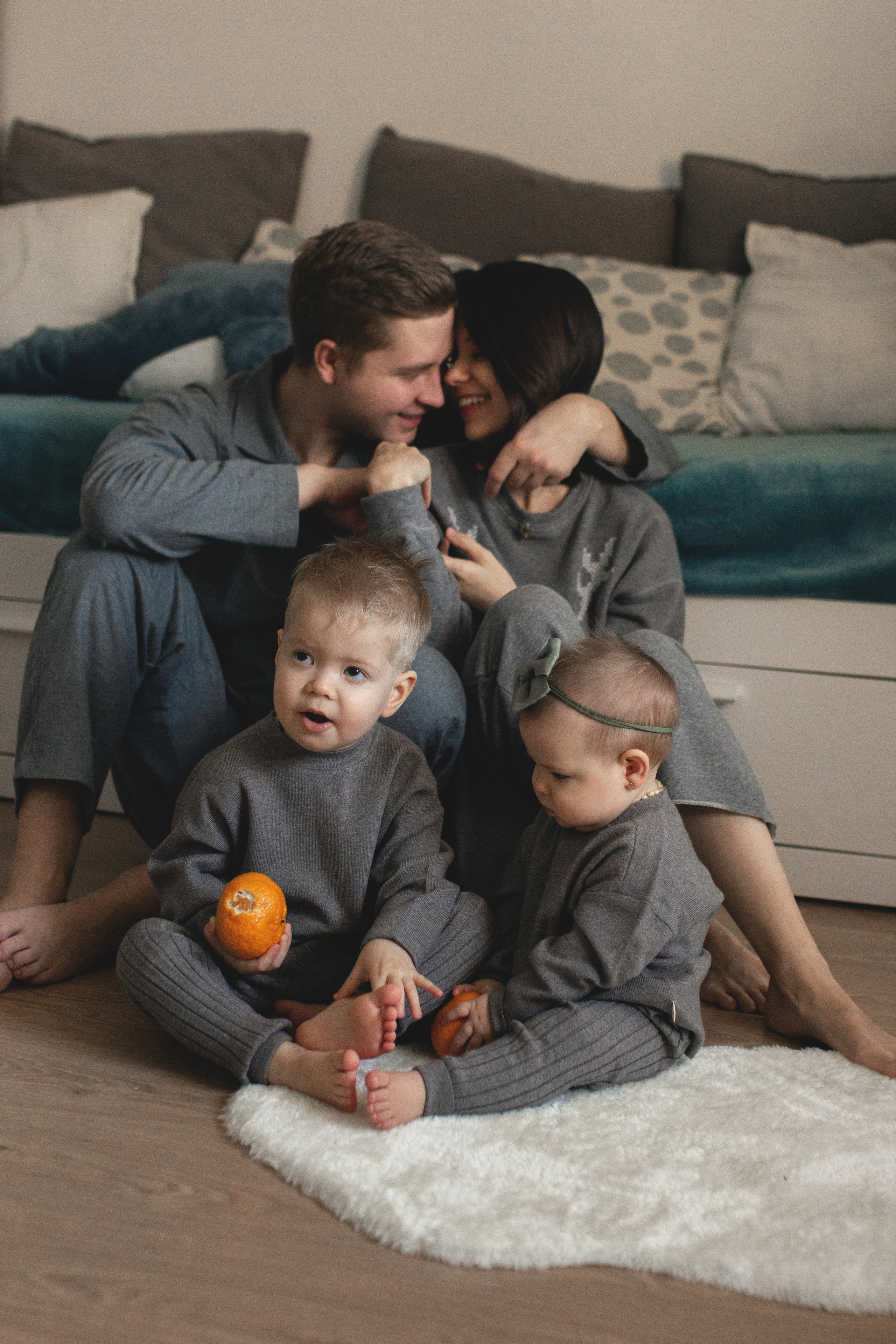 Семейная новогодняя фотосессия. Фотограф из Санкт-Петербурга Оксана Валковая. Женский портрет. Портрет