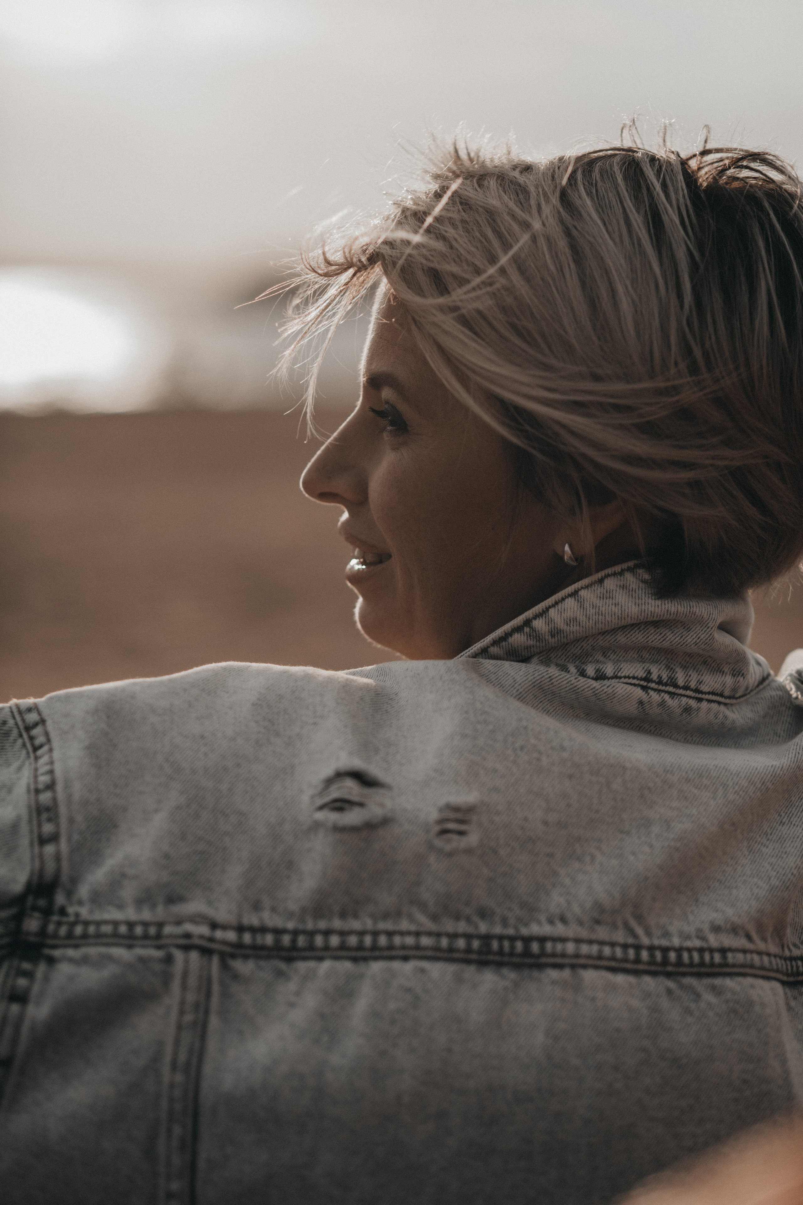 Фотосъемка на Финском заливе. Фотограф из Санкт-Петербурга Оксана Валковая. Женский портрет. Портрет