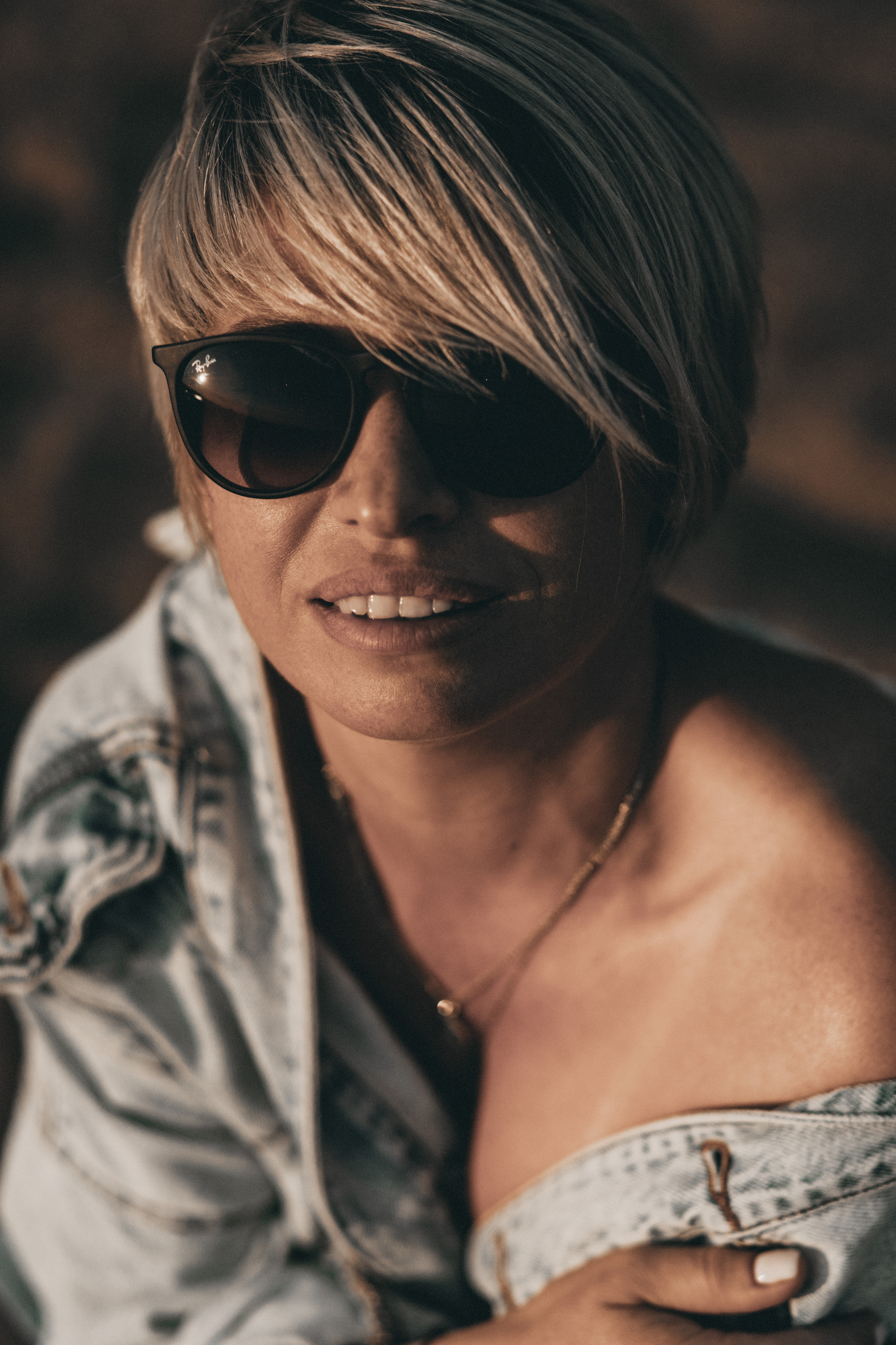 Фотосъемка на Финском заливе. Фотограф из Санкт-Петербурга Оксана Валковая. Женский портрет. Портрет