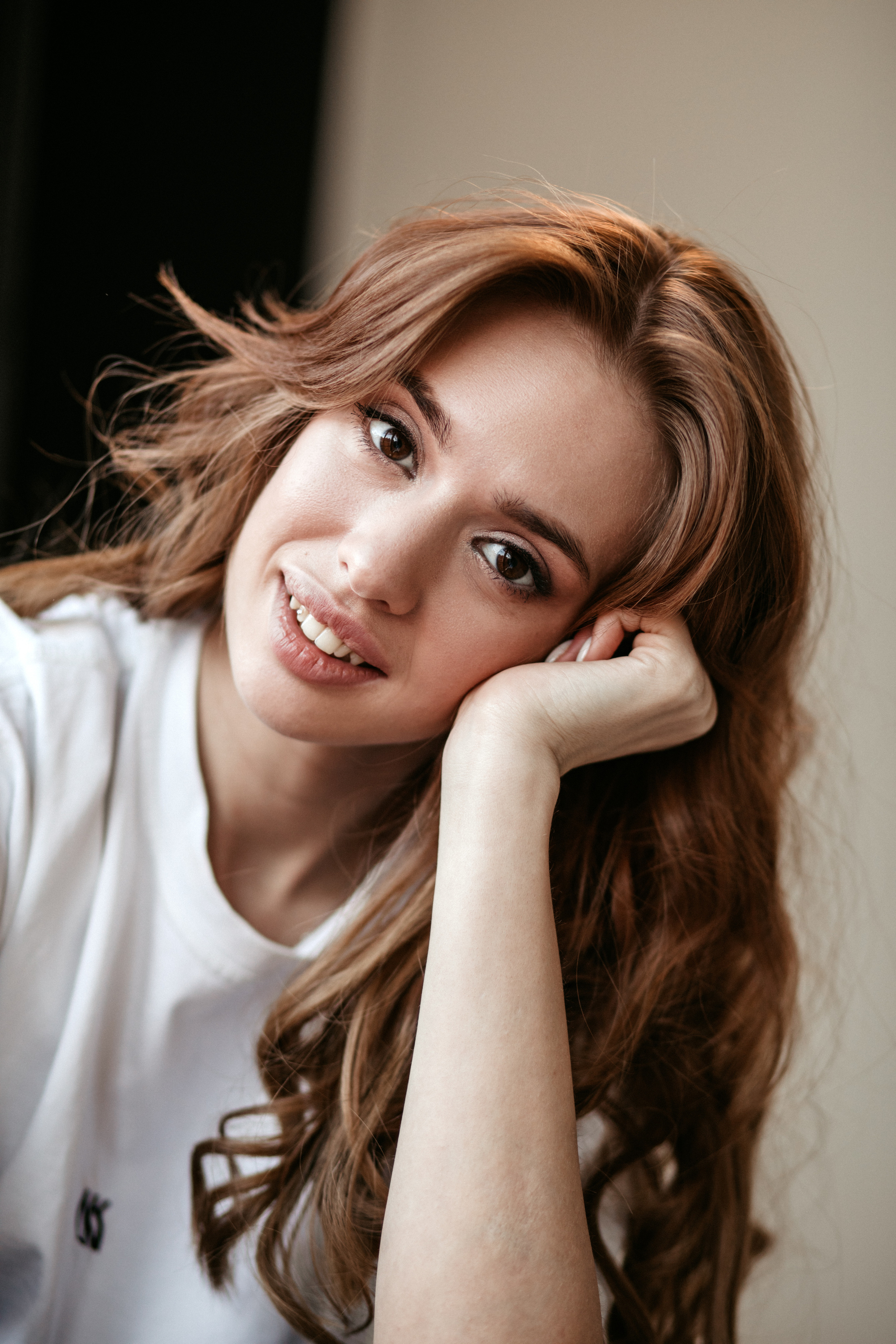 Фотосессия девушки в студии. Фотограф из Санкт-Петербурга Оксана Валковая. Женский портрет. Портрет