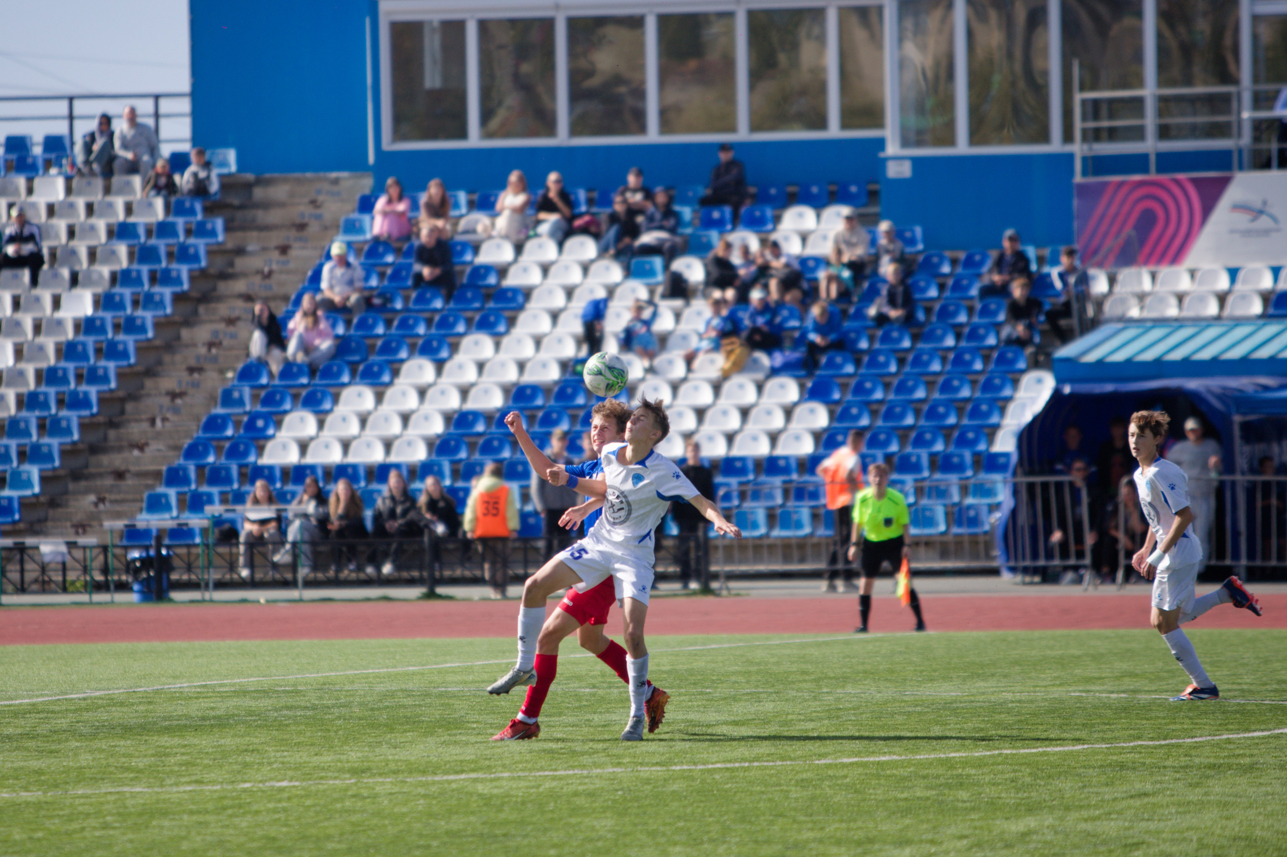 Матч ЮФЛ Сахалин-Хабаровск (U-16). Кутузов Евгений Фотограф в Южно-Сахалинске