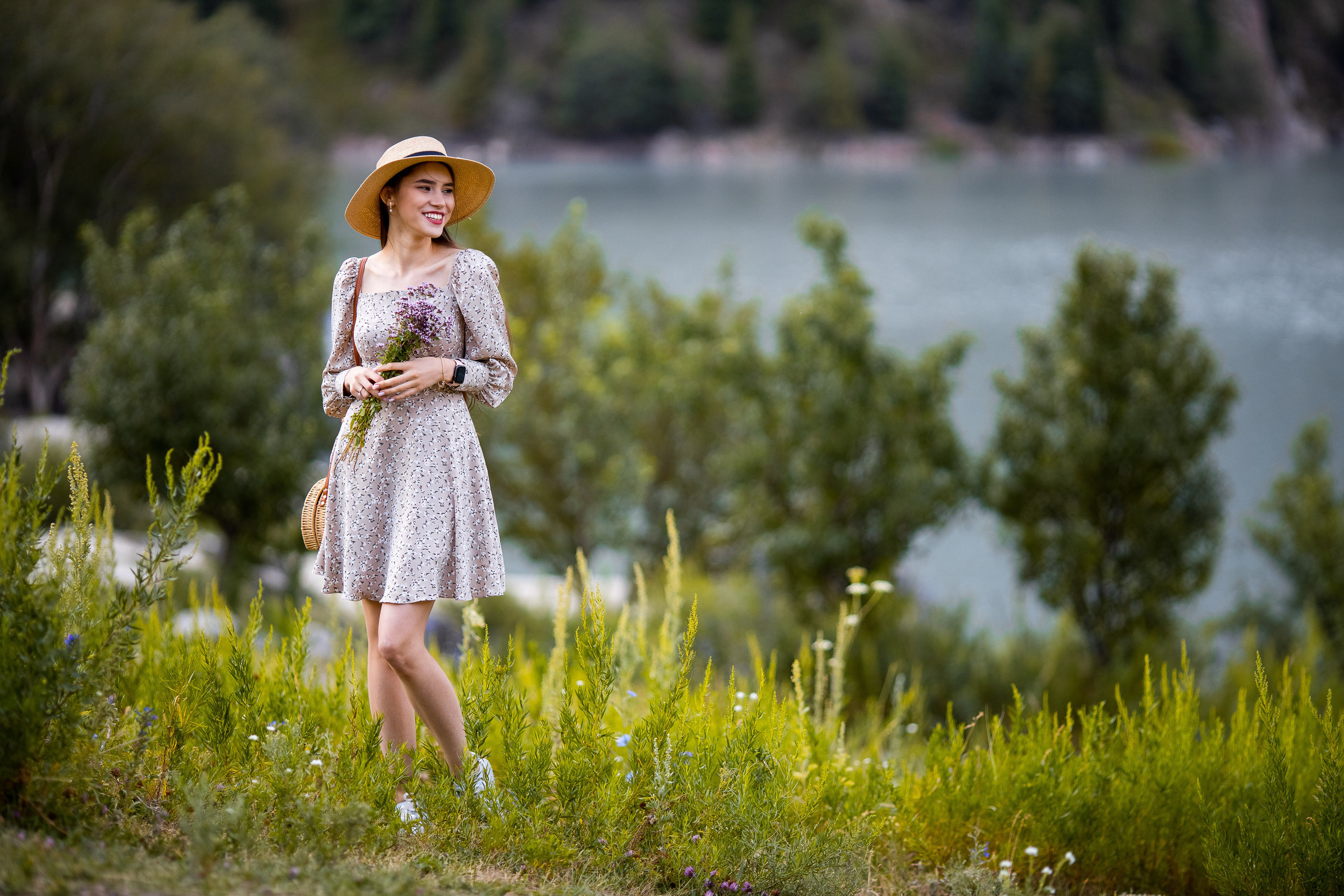 Фотосессия LoveStory на Иссыкском озере. Свадебный и семейный фотограф в Алматы Алексей Балышев