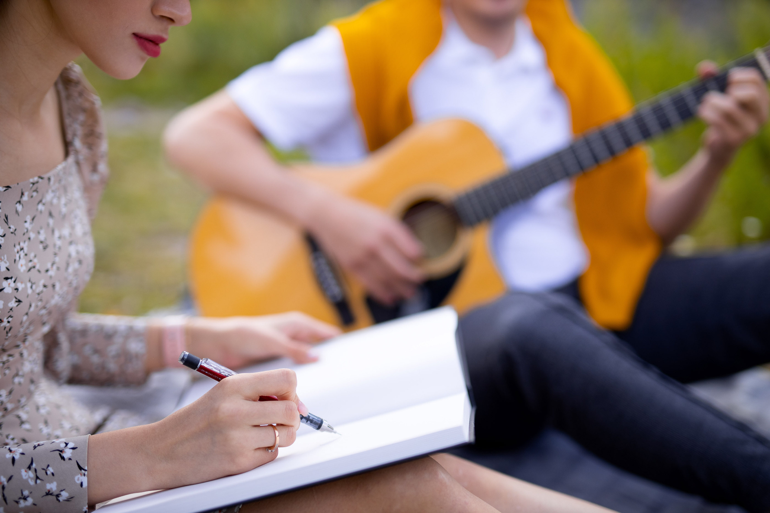 Фотосессия LoveStory на Иссыкском озере. Свадебный и семейный фотограф в Алматы Алексей Балышев