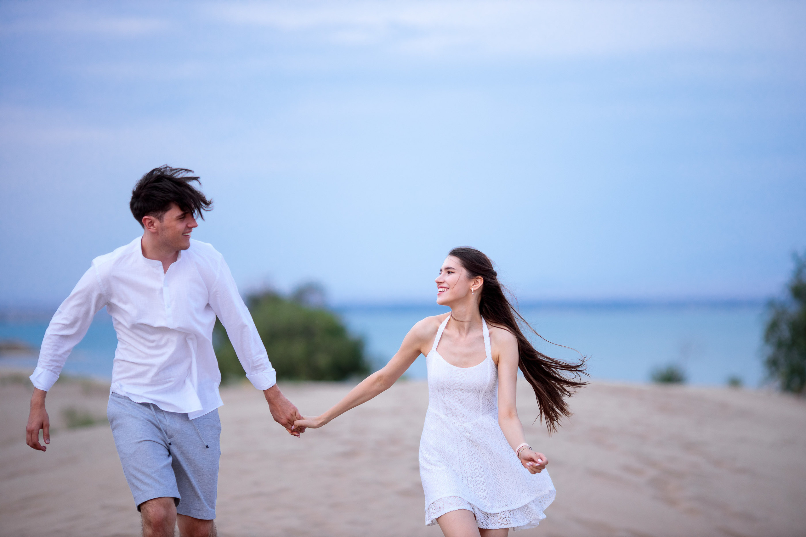LoveStory Алматинские Барханы. Свадебный и семейный фотограф в Алматы Алексей Балышев