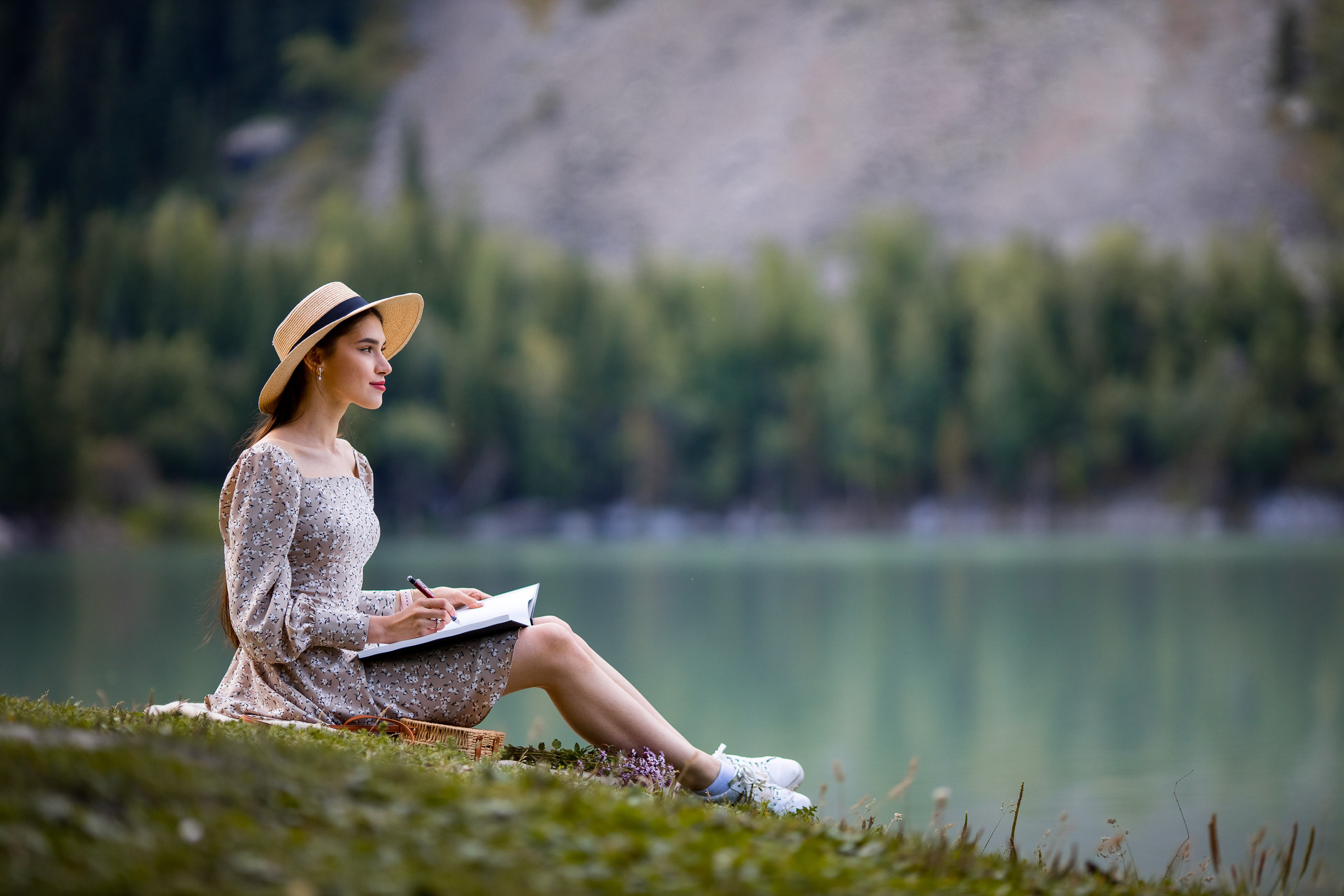 Фотосессия LoveStory на Иссыкском озере. Свадебный и семейный фотограф в Алматы Алексей Балышев