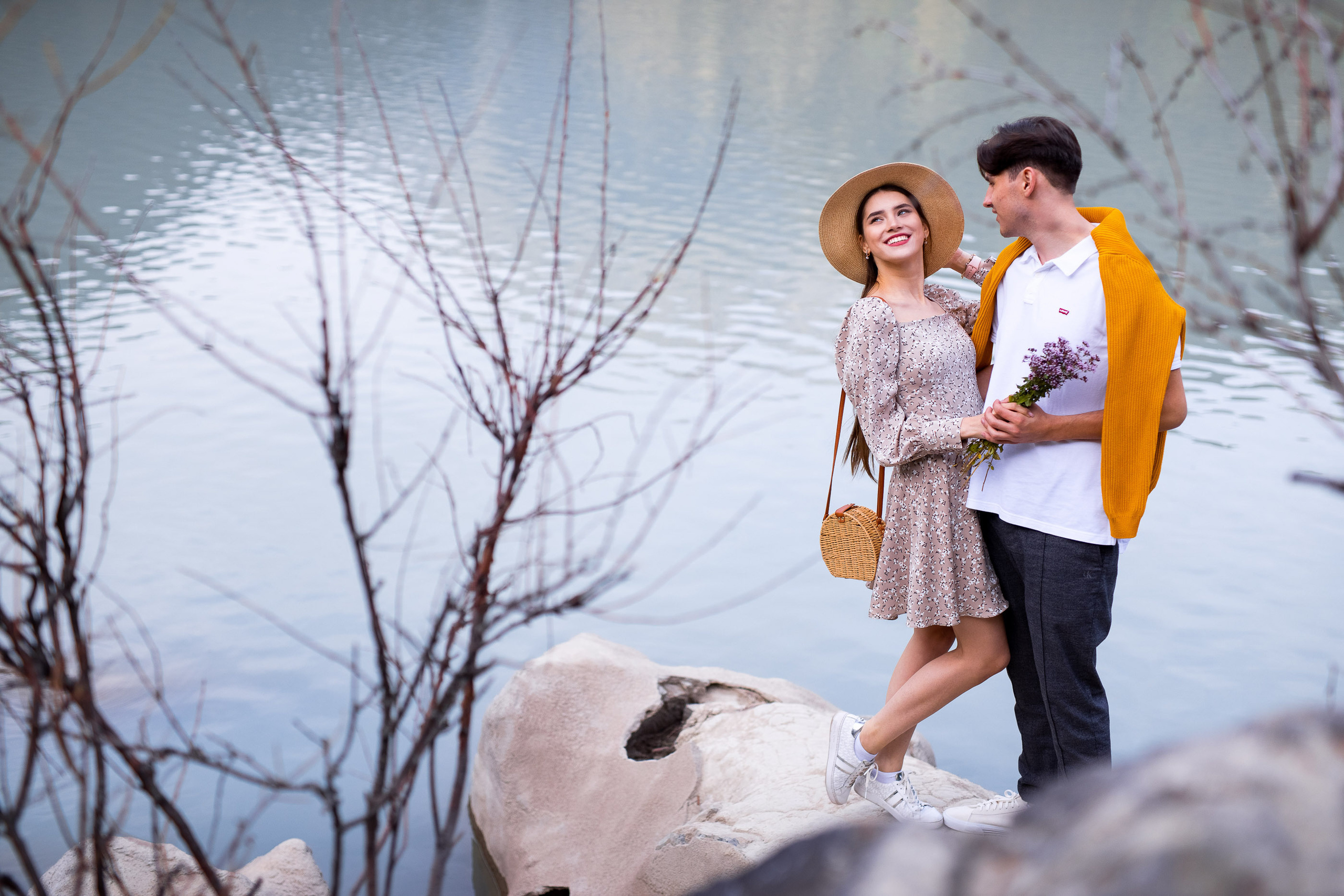 Фотосессия LoveStory на Иссыкском озере. Свадебный и семейный фотограф в Алматы Алексей Балышев