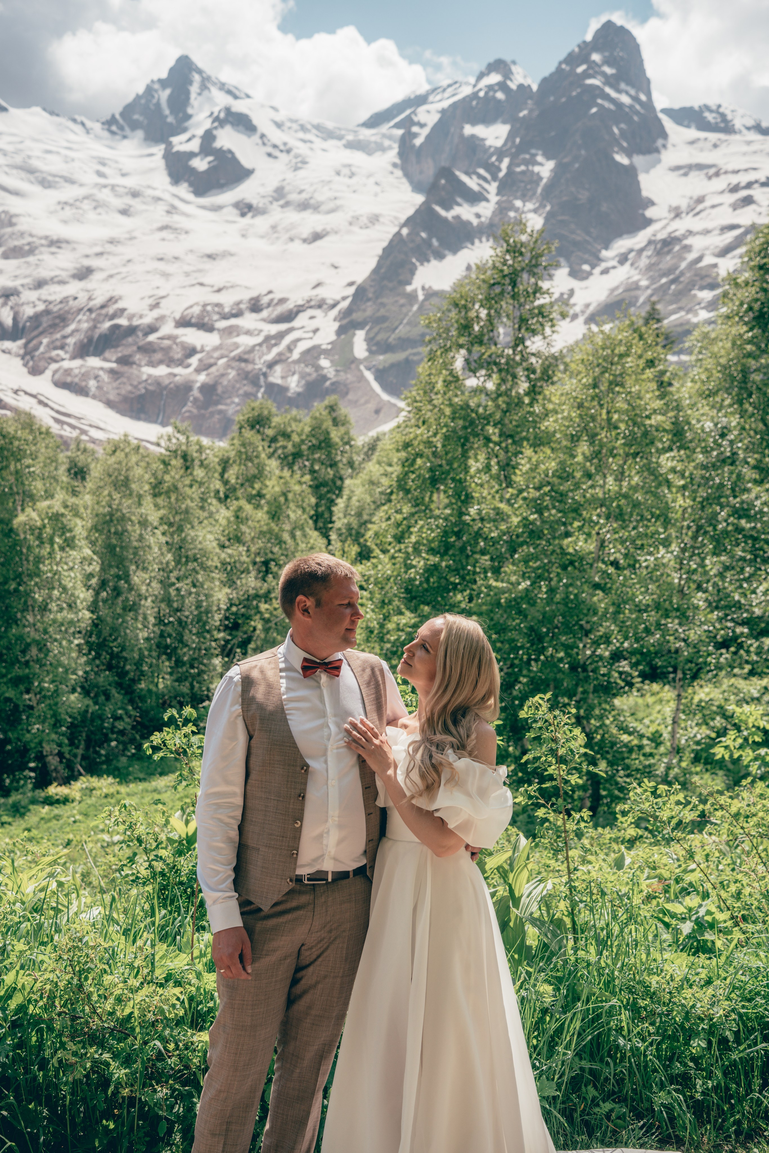 Съемка для брендов одежды КМВ Пятигорск, Железноводск, Ессентуки, Кисловодск Архыз Домбай Фотосессия. Фотограф КМВ|ГОРЫ Пятигорск Железноводск Ессентуки Кисловодск Домбай Архыз Эльбрус