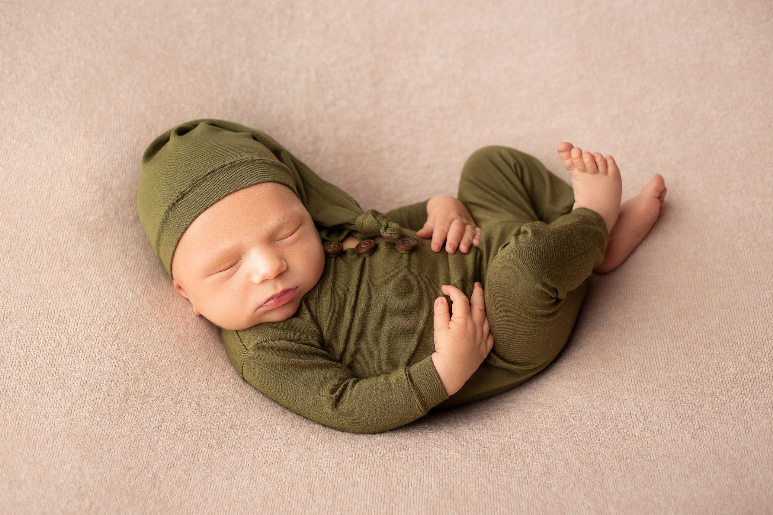 Фотограф новорожденных и детский фотограф в Радужном Васильева Елена