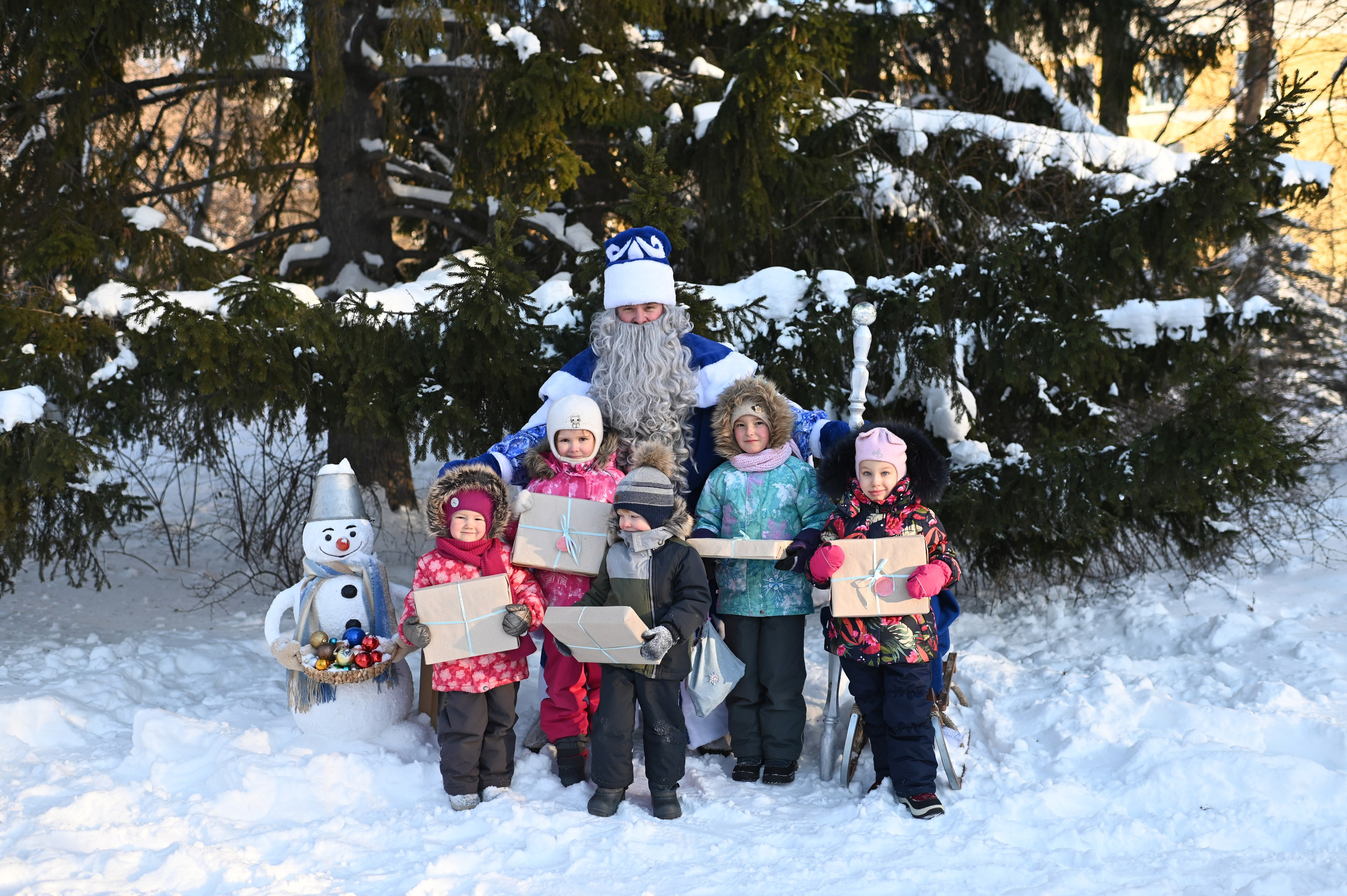 ПОЗДРАВЛЕНИЕ ОТ ДЕДА МОРОЗА. Семейный фотограф Екатеринбург Лора Мур