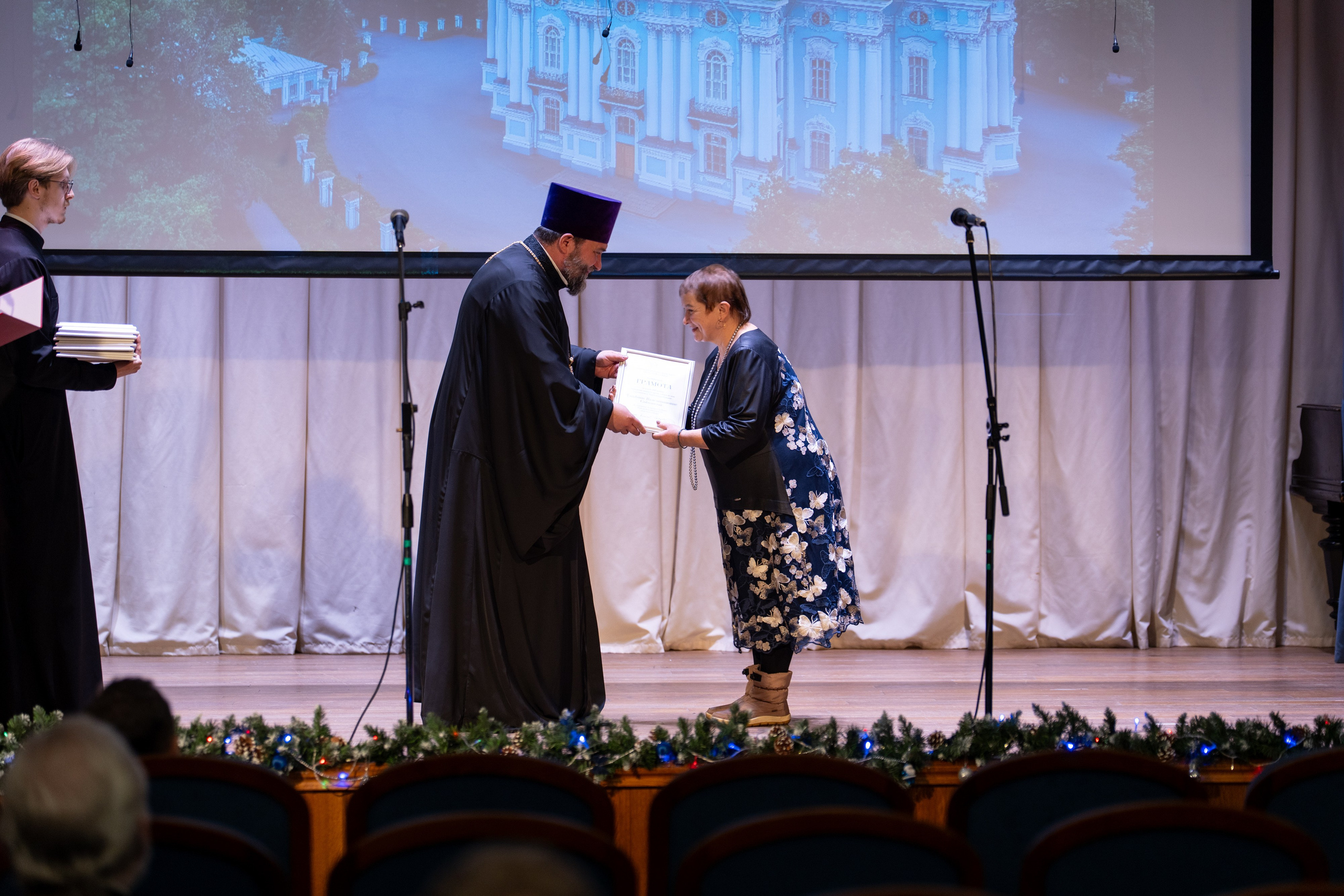 Праздничный концерт в честь 265 летия освящения нижнего храма собора во имя Святителя и Чудотворца Николая. НИКОЛО-БОГОЯВЛЕНСКИЙ МОРСКОЙ СОБОР