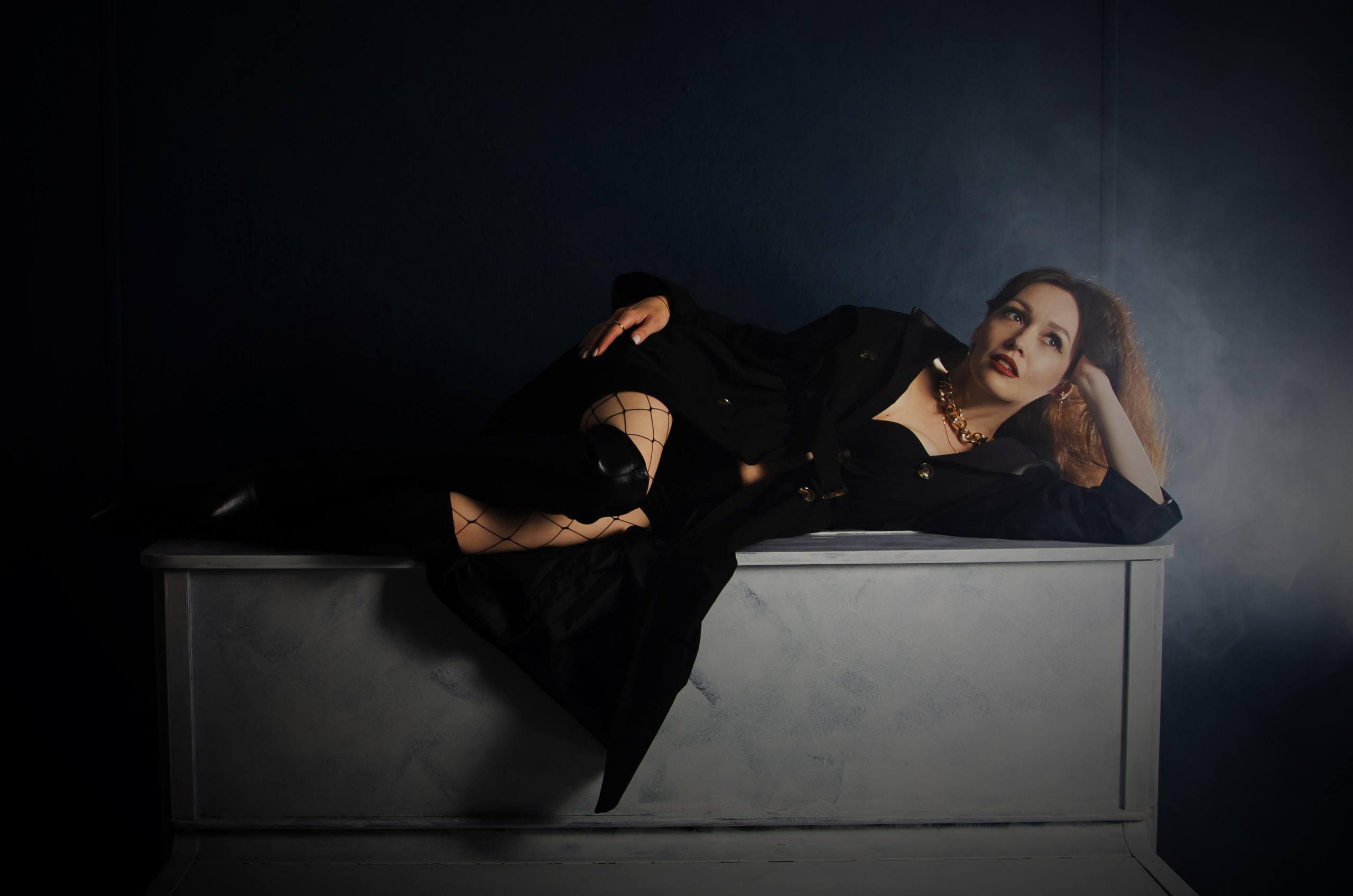 Фотограф Алексей Акуленко, индивидуальная фотосессия. «Окна» интерьерная фотостудия, г. Юрга