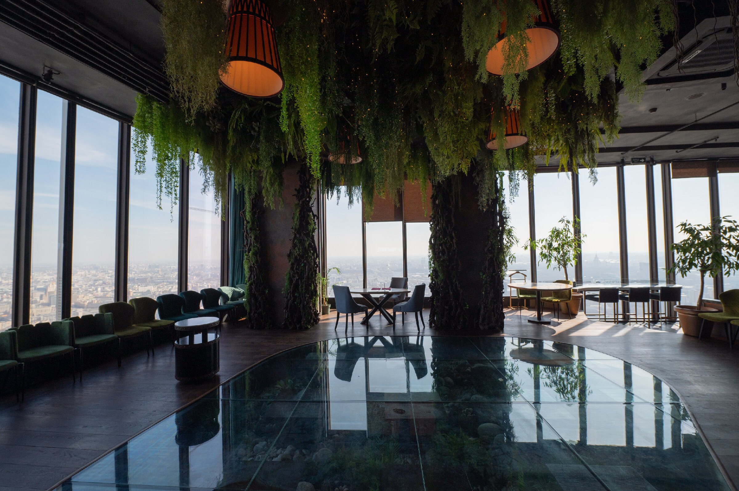 Зал для регистрации брака в ресторане Birds