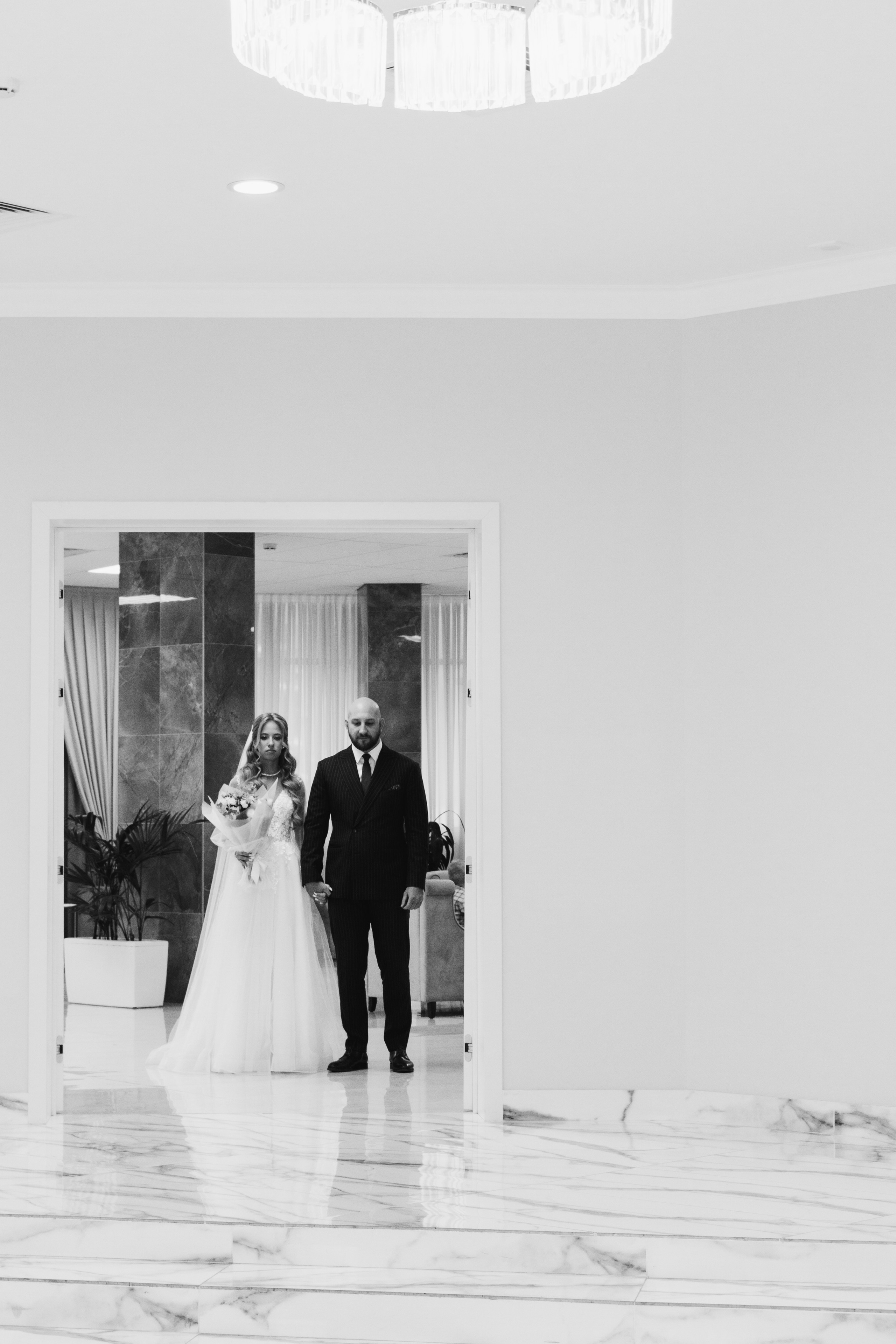 Утро и роспись Виктора и Марии. Ваш фотограф в Одинцовском районе и Москве