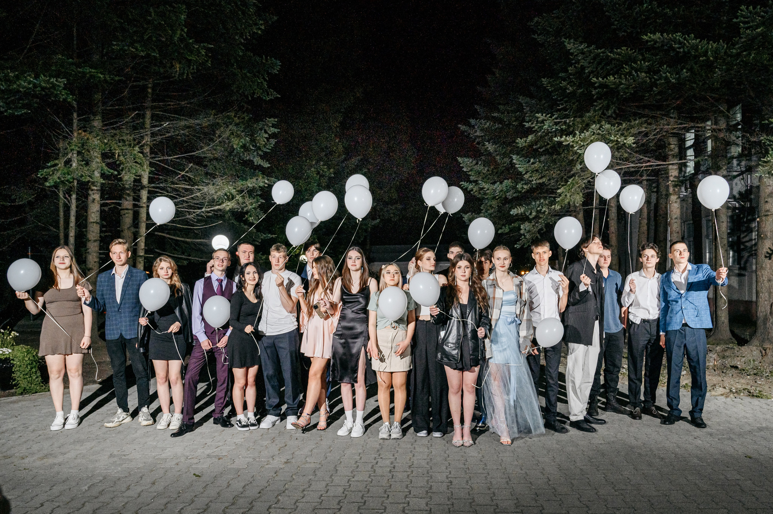 Выпускной Школа № 7. Фотограф Владивосток. Игорь Кирсанов