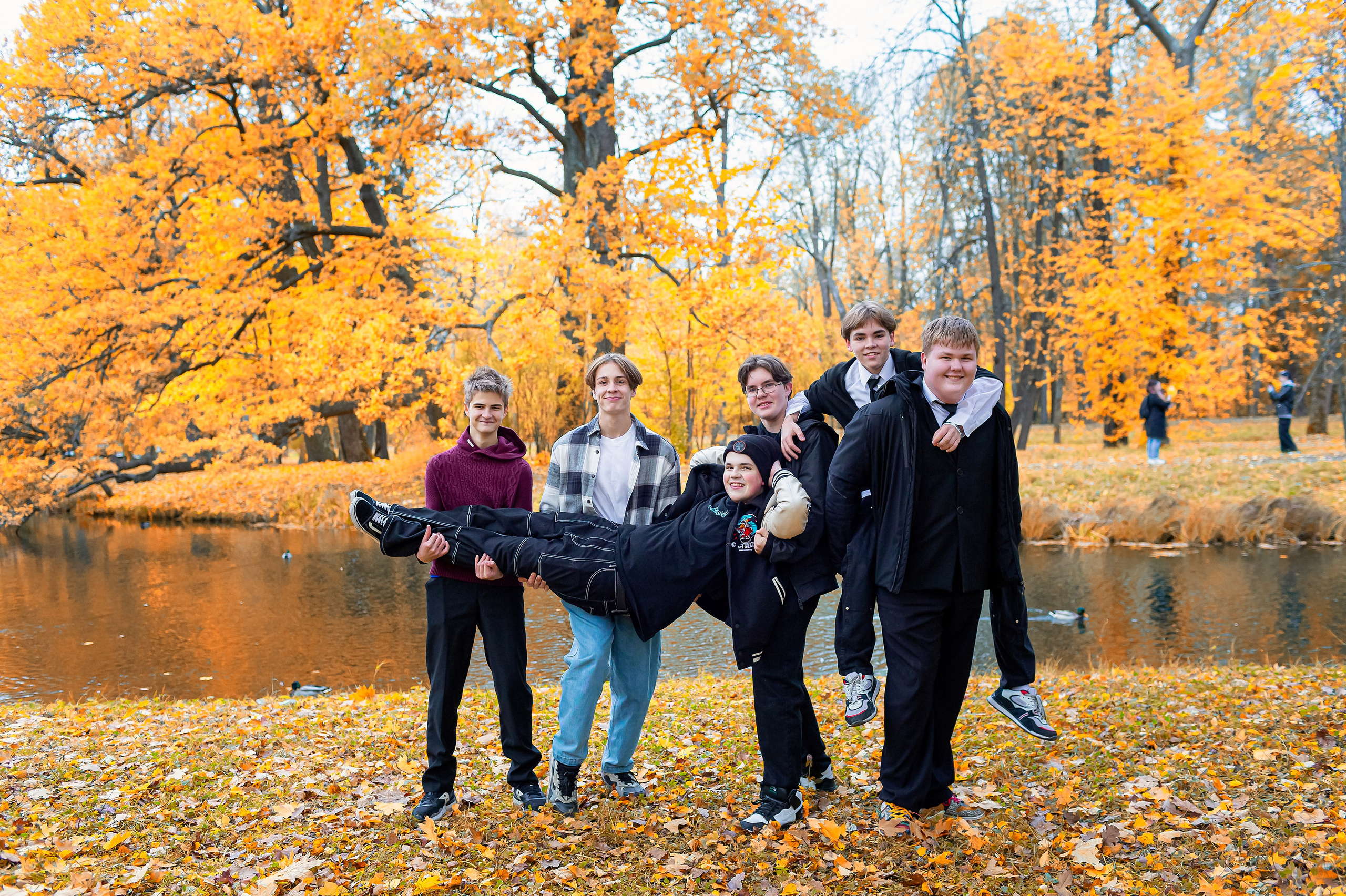 Осень. Старшая школа. Свадебный, семейный, детский фотограф в Санкт-Петербурге