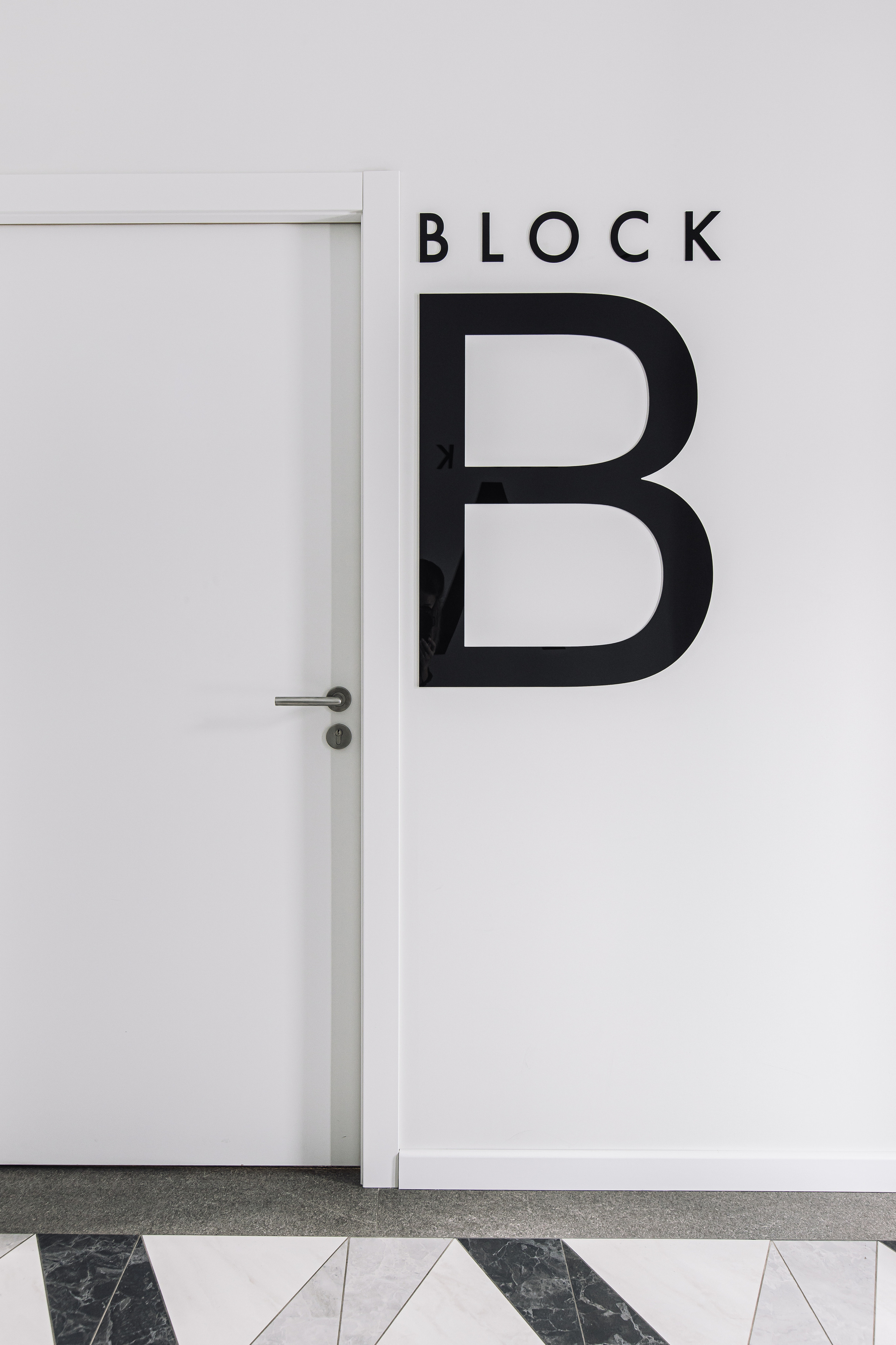 Офис «Омская 28». Дизайн интерьера от Дмитрия Баландина