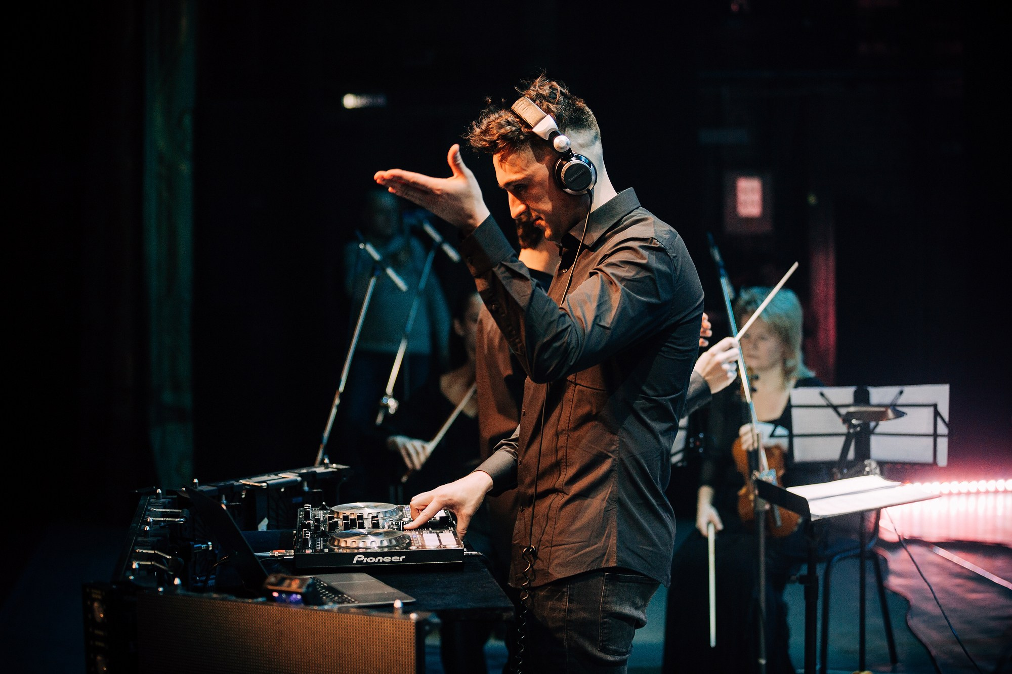 Концерт DJ Илья First. Свадебный фотограф Челябинск, Екатеринбург, Курган — Виктор Слуднов