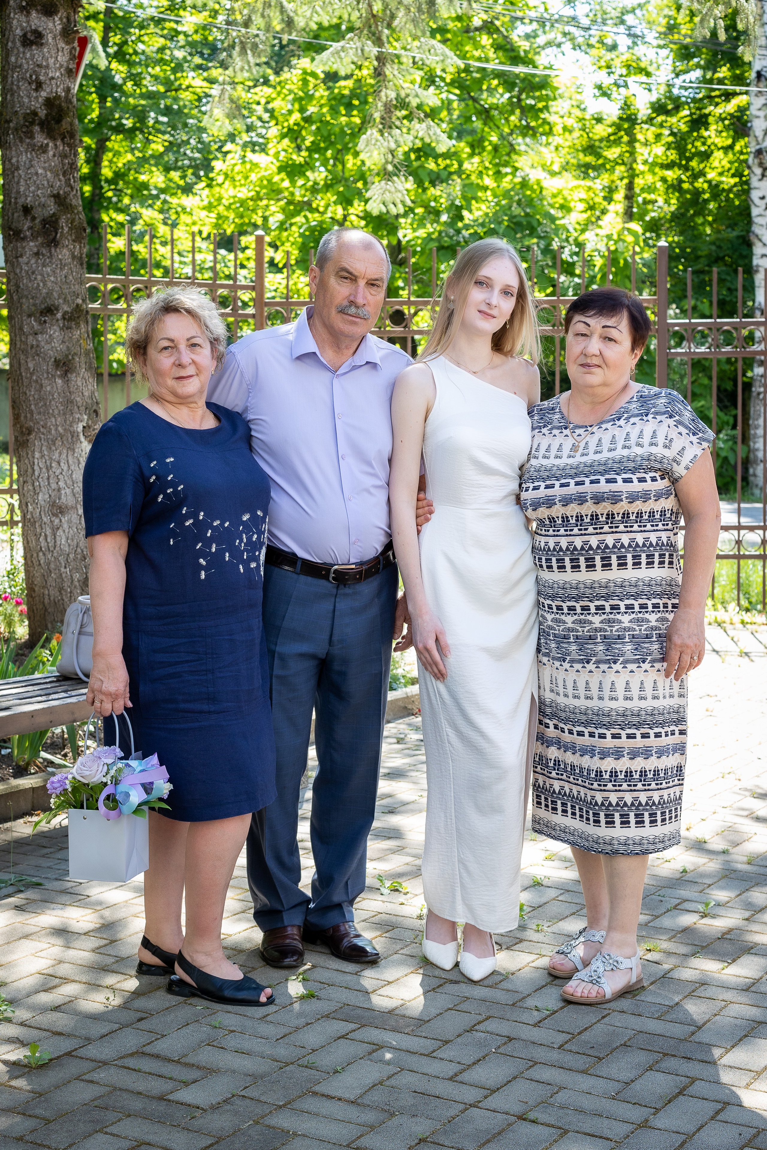 Вручение аттестата 2025. Выпускные альбомы Майкоп, Краснодар Елена Золотарева