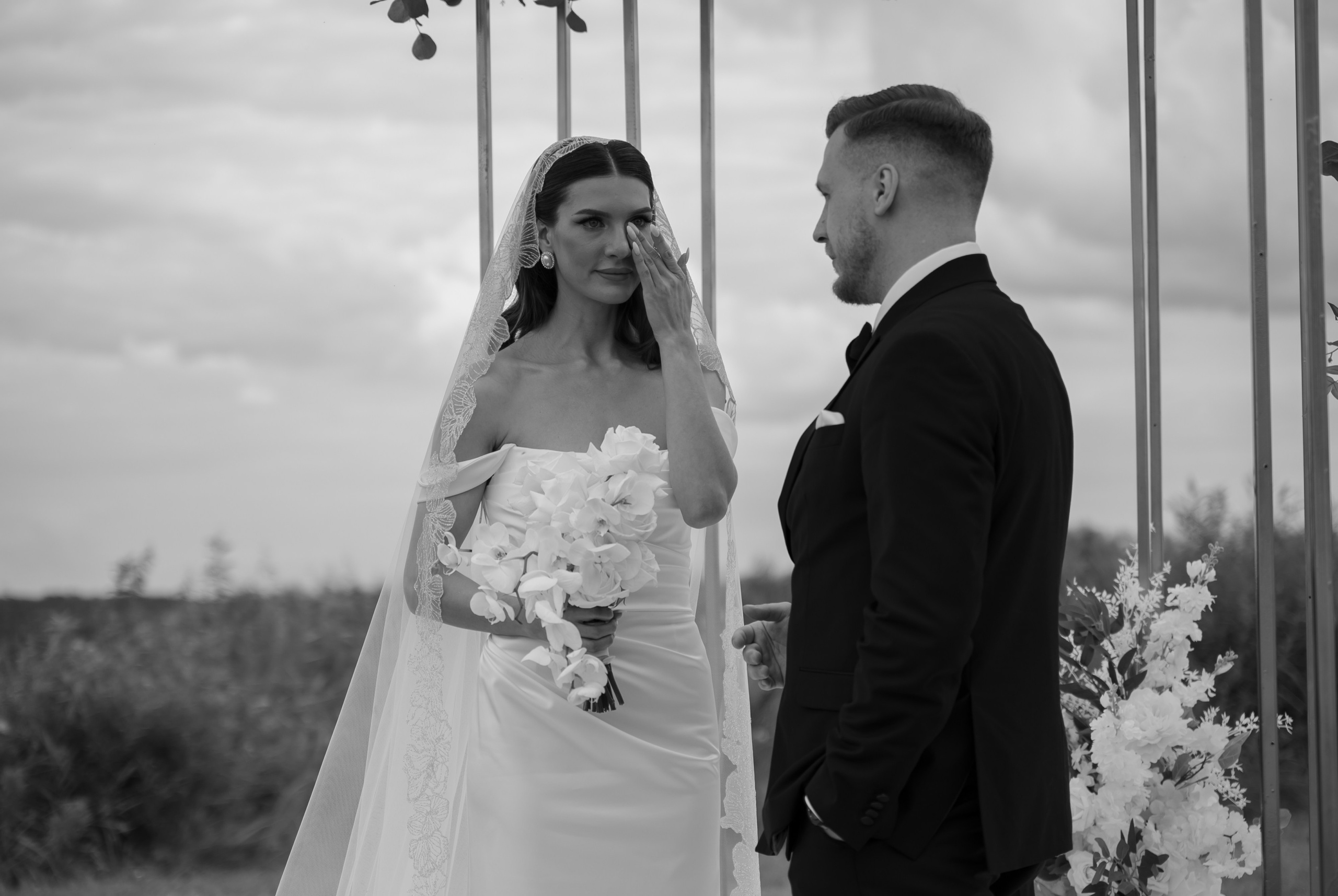 Женя & Марина, Загородная Свадьба на берегу озера. Свадебный фотограф Тюмень Анастасия Битная