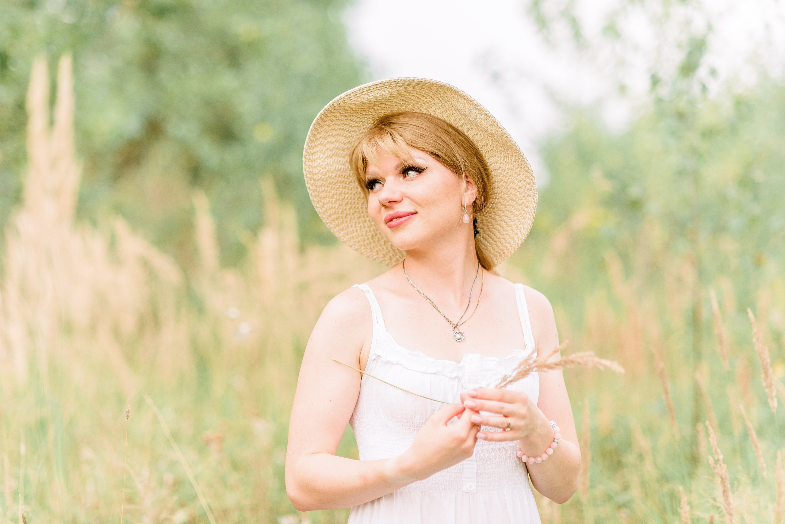 В поле. Фотограф Юлия Попова