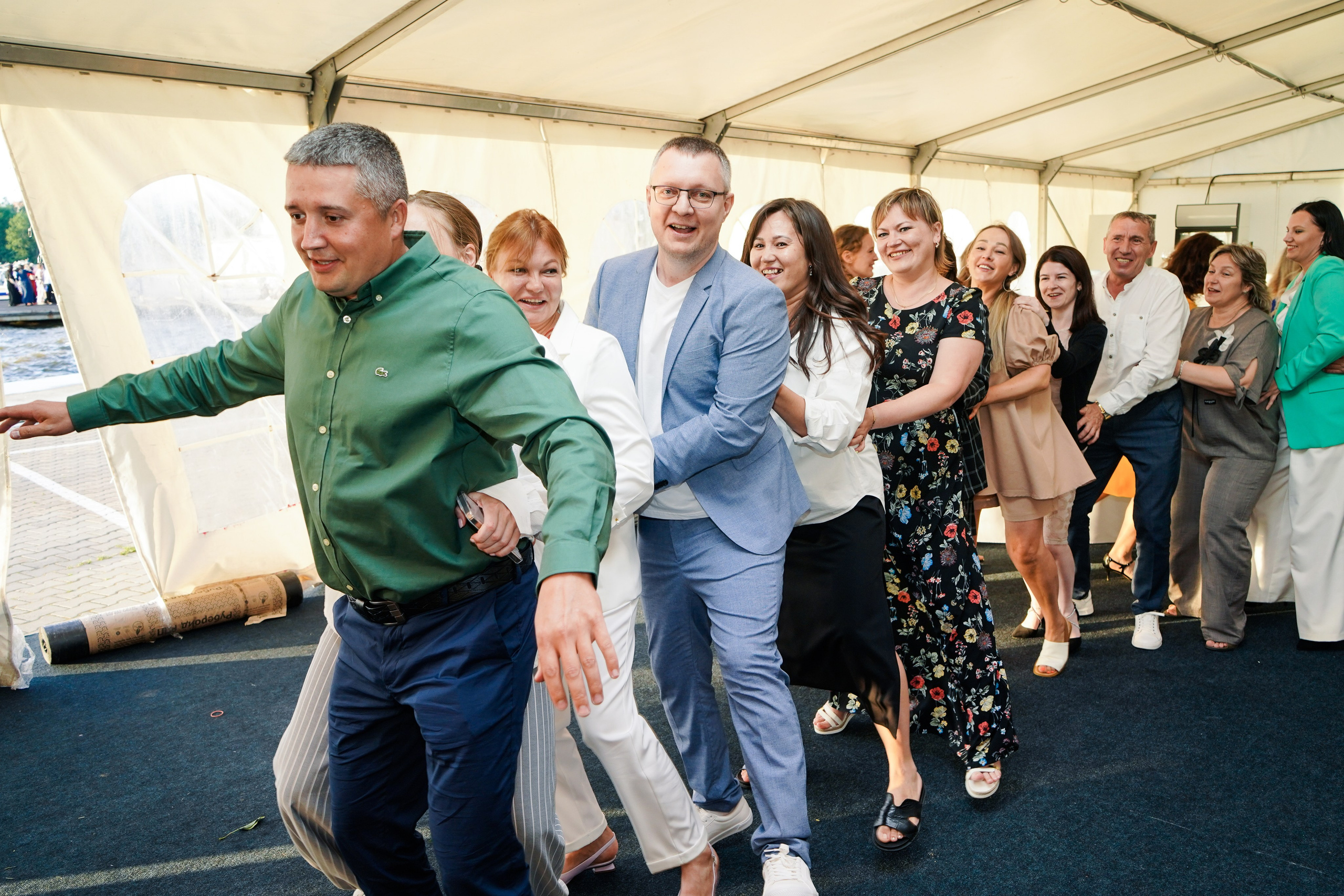 Выпускной 9 класса школа 19 в Коматек. Семейный и портретный фотограф в Екатеринбурге Анна Лобанова