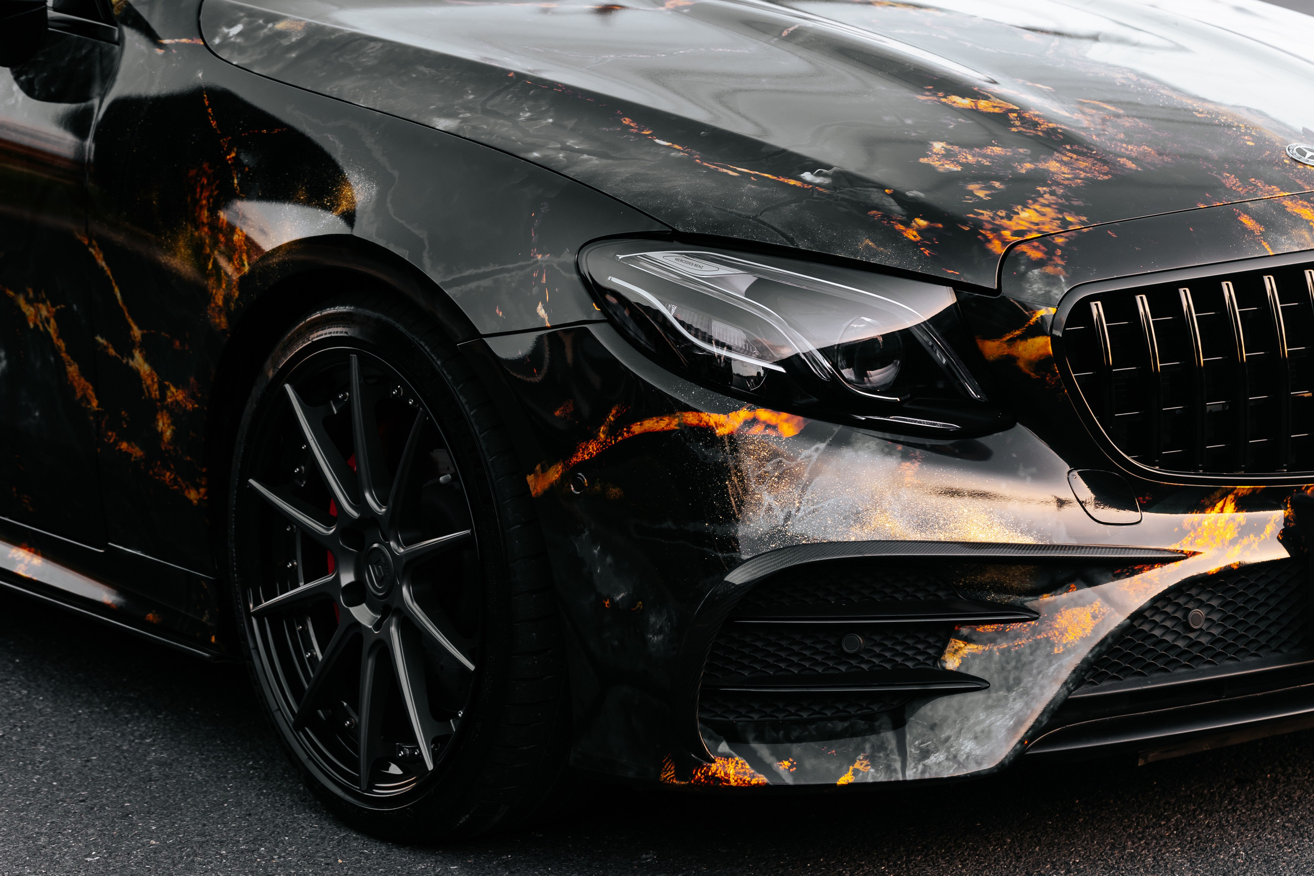 Mercedes Benz E 53. Фотограф в на Пхукете Сергей Войлоков