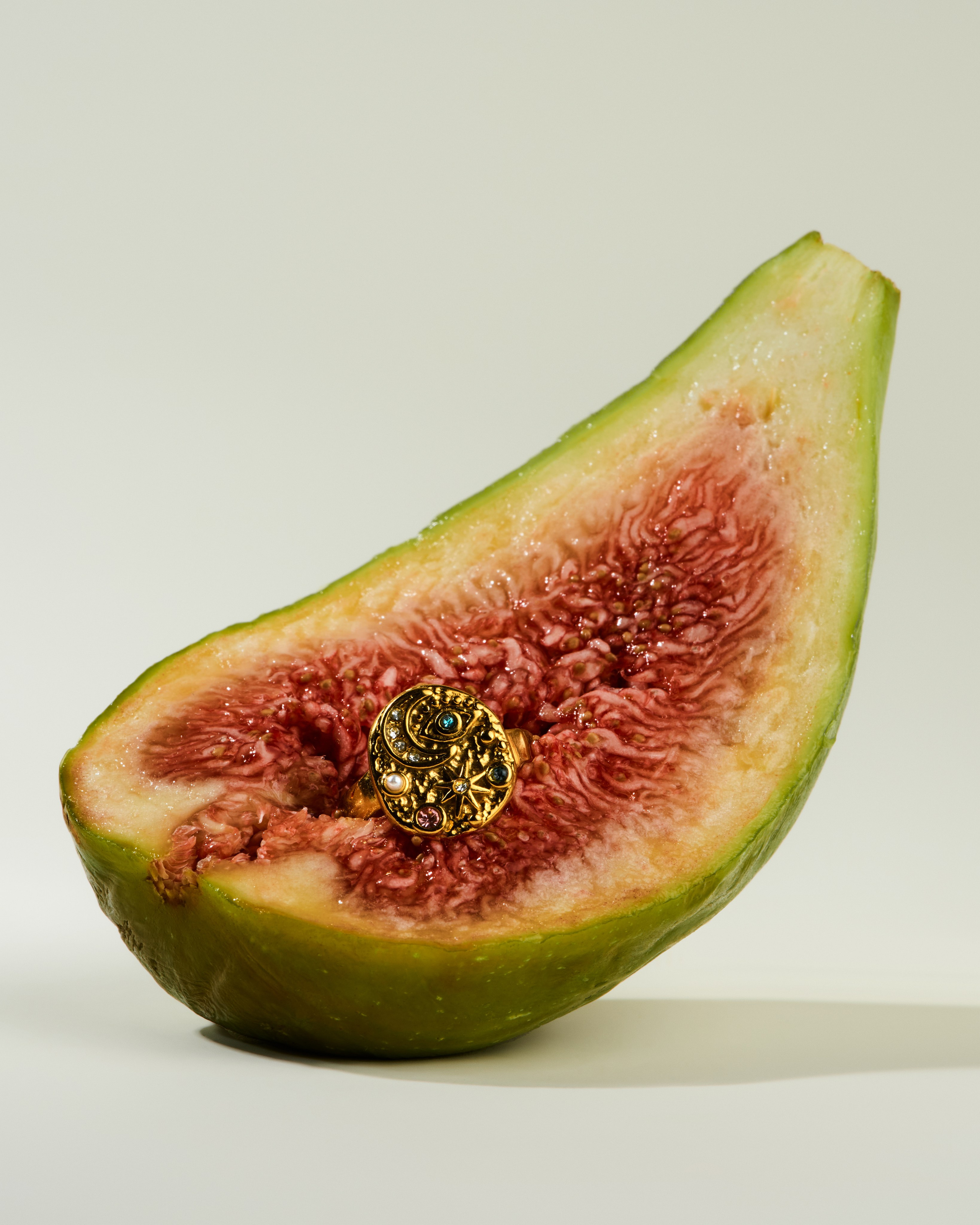 Jewelry. Retouching service