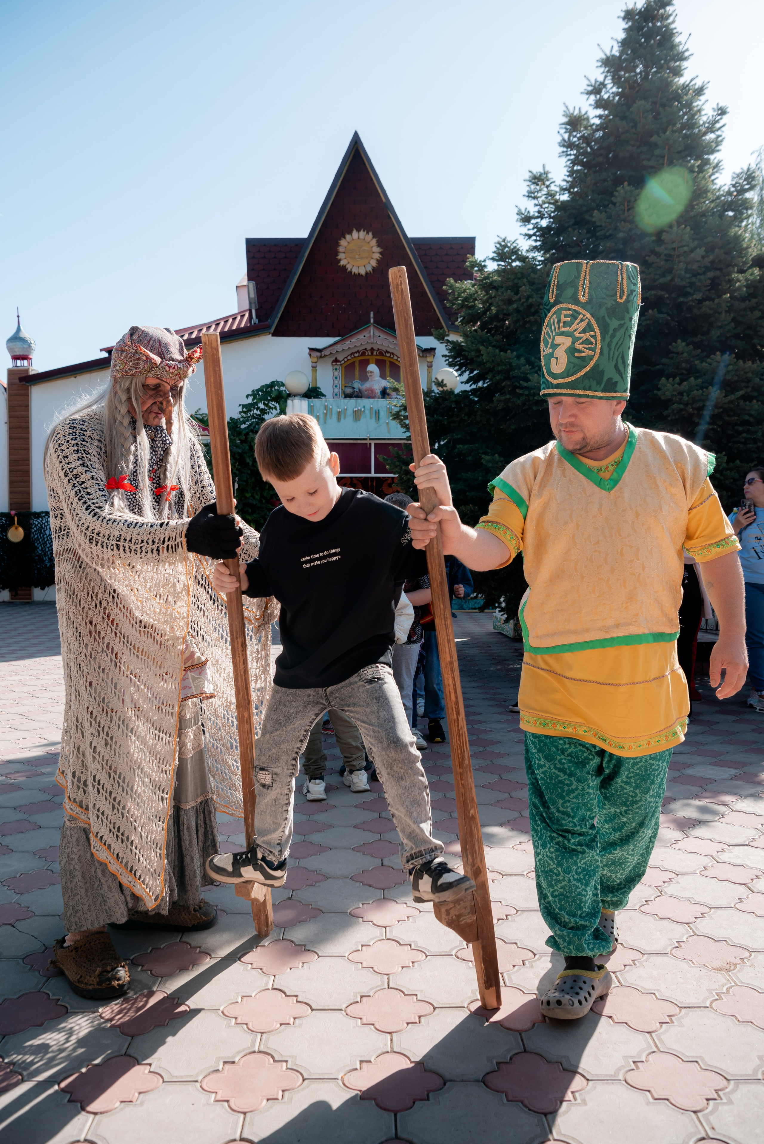 Экскурсия класса в Музей Русской Сказки. Фотограф в Волгограде и Волжском Александр Горбань