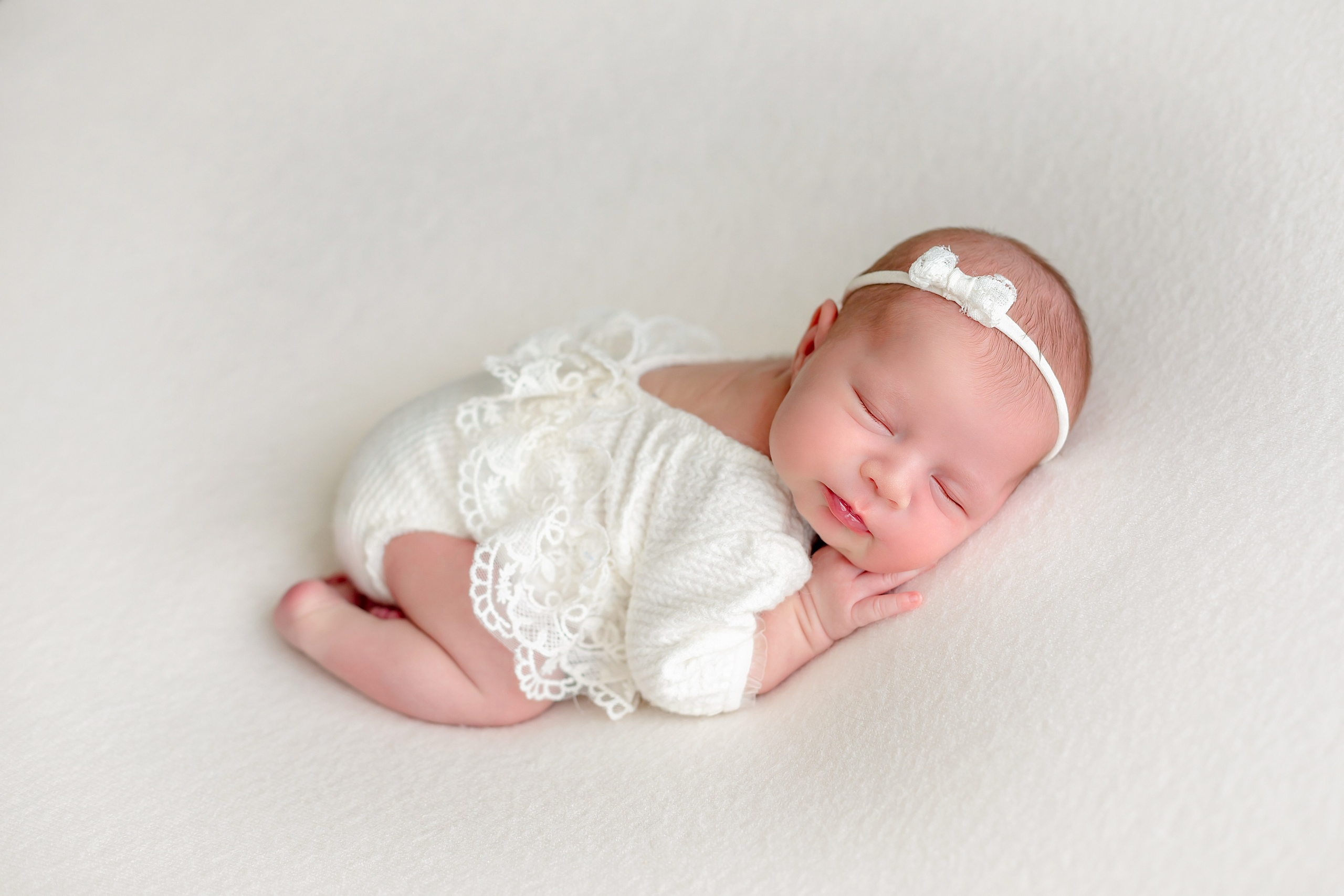 Новорожденные до 28 дней. Фотограф новорожденных в Тюмени