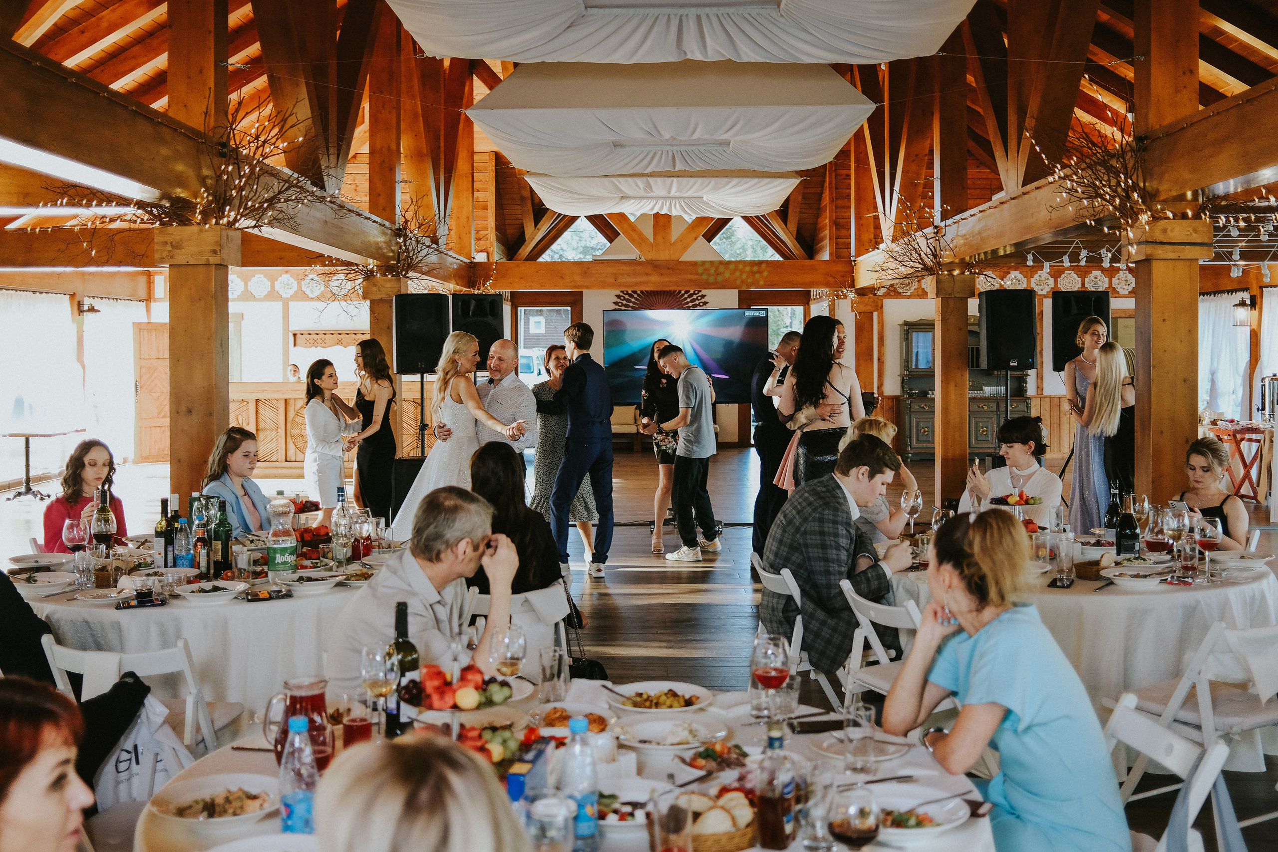 Выпускной Малые Карелы. Свадебный и репортажной фотограф Денис Ожигин в Краснодаре и Краснодарском крае