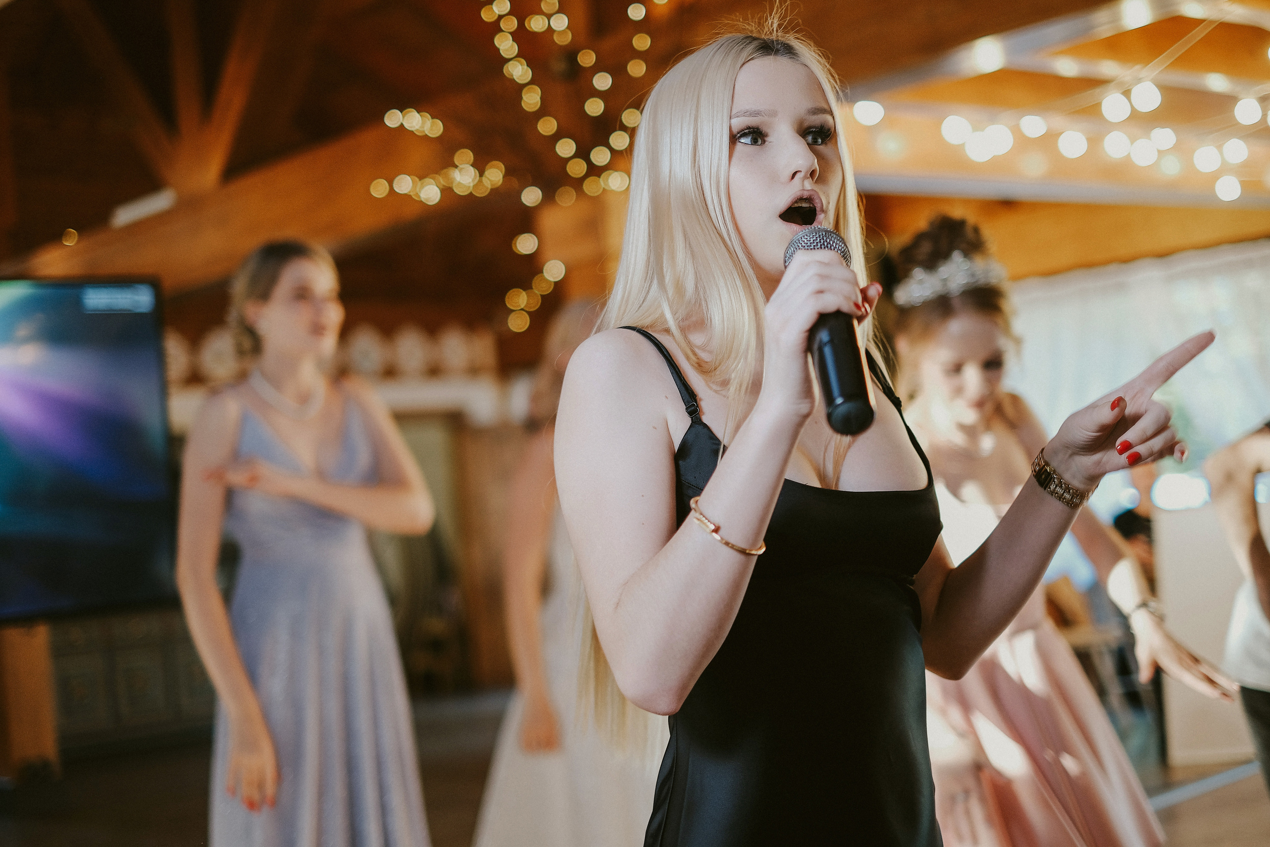 Выпускной Малые Карелы. Свадебный и репортажной фотограф Денис Ожигин в Краснодаре и Краснодарском крае