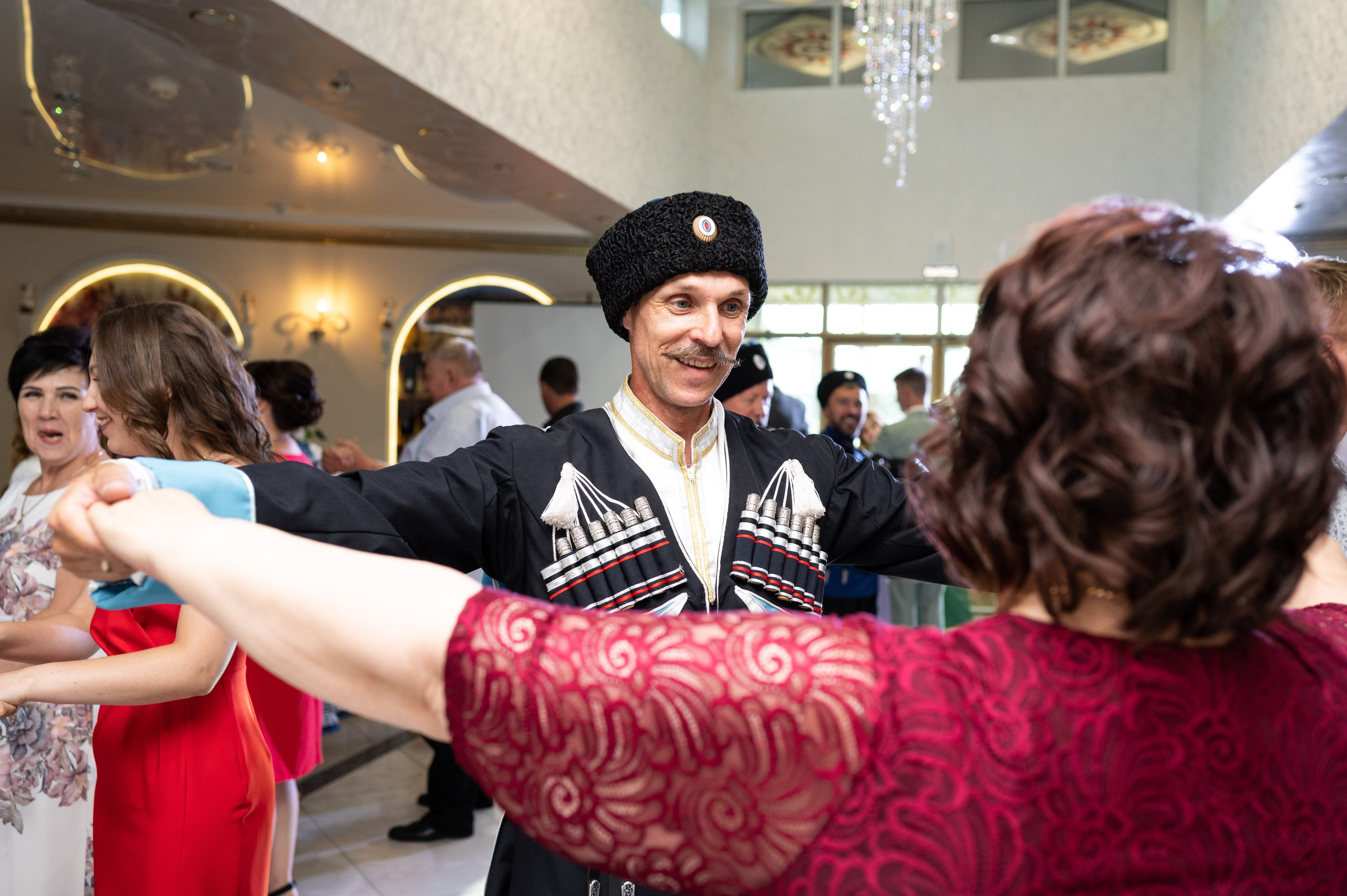 1. Свадебный, портретный, коммерческий, предметный фотограф в Ставрополе Иван Белашов