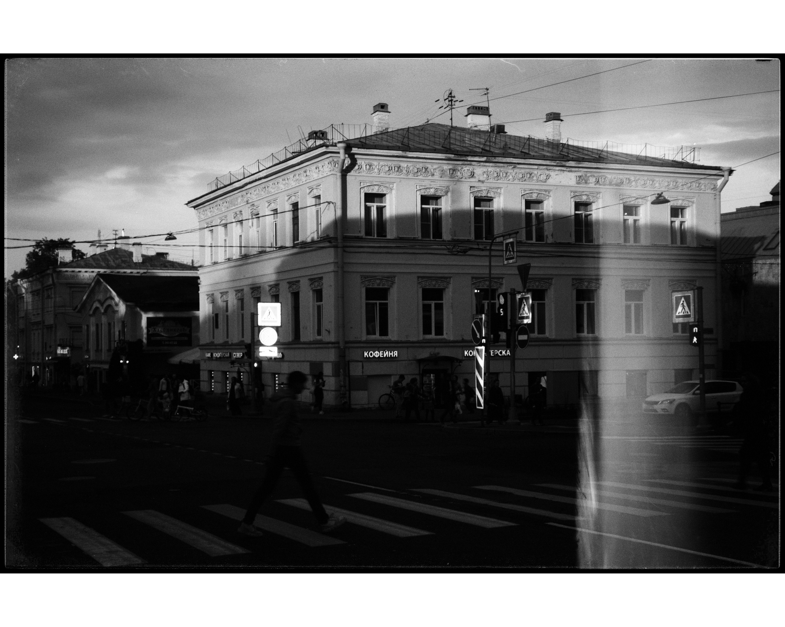 Стрит-фотография в Санкт-Петербурге — фотосессия | Филипп Линзин. Репортажный и портретный фотограф в Санкт-Петербурге Филипп Линзин