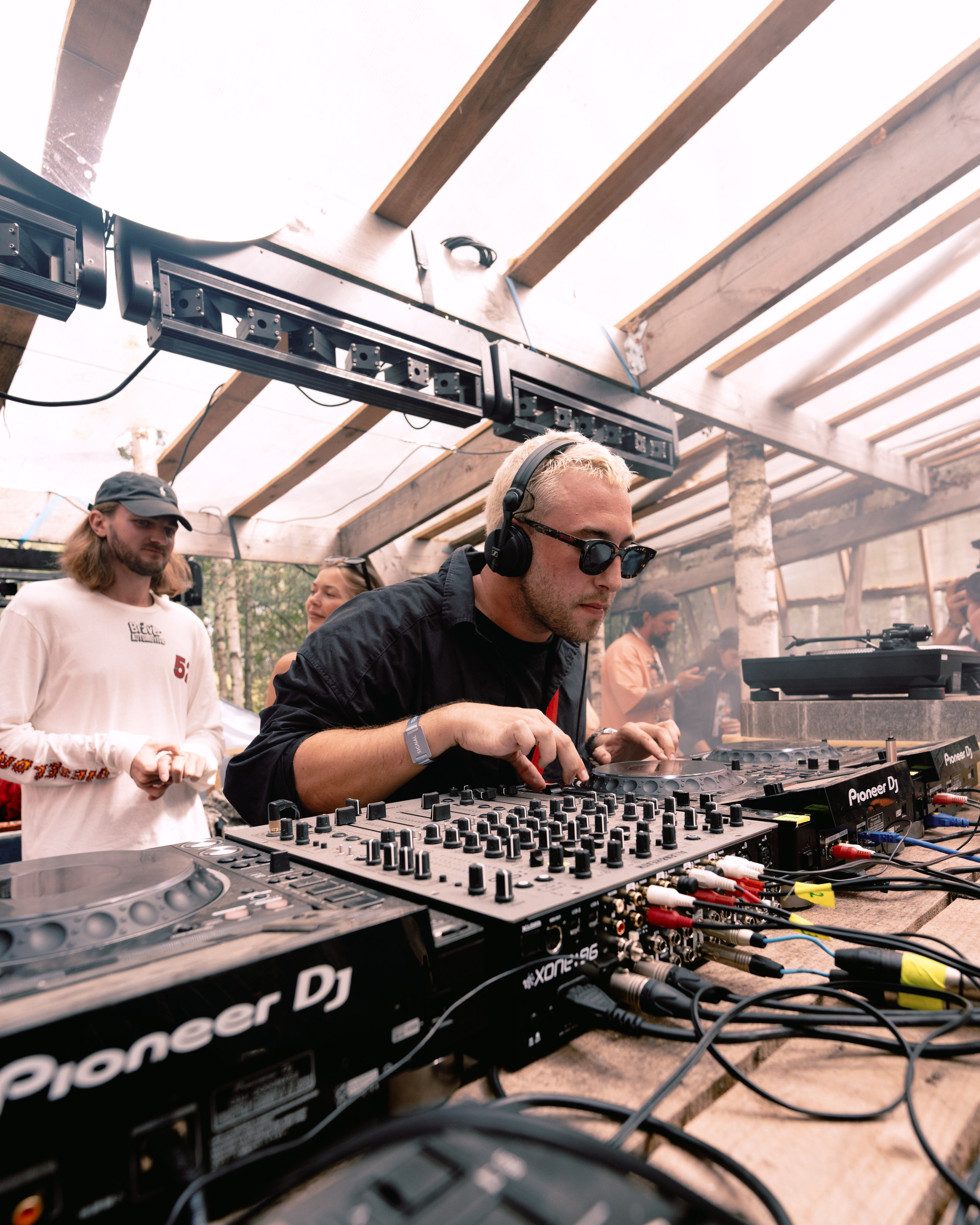 Signal 2024. @tomrus: Рустам Шагиморданов — фотограф