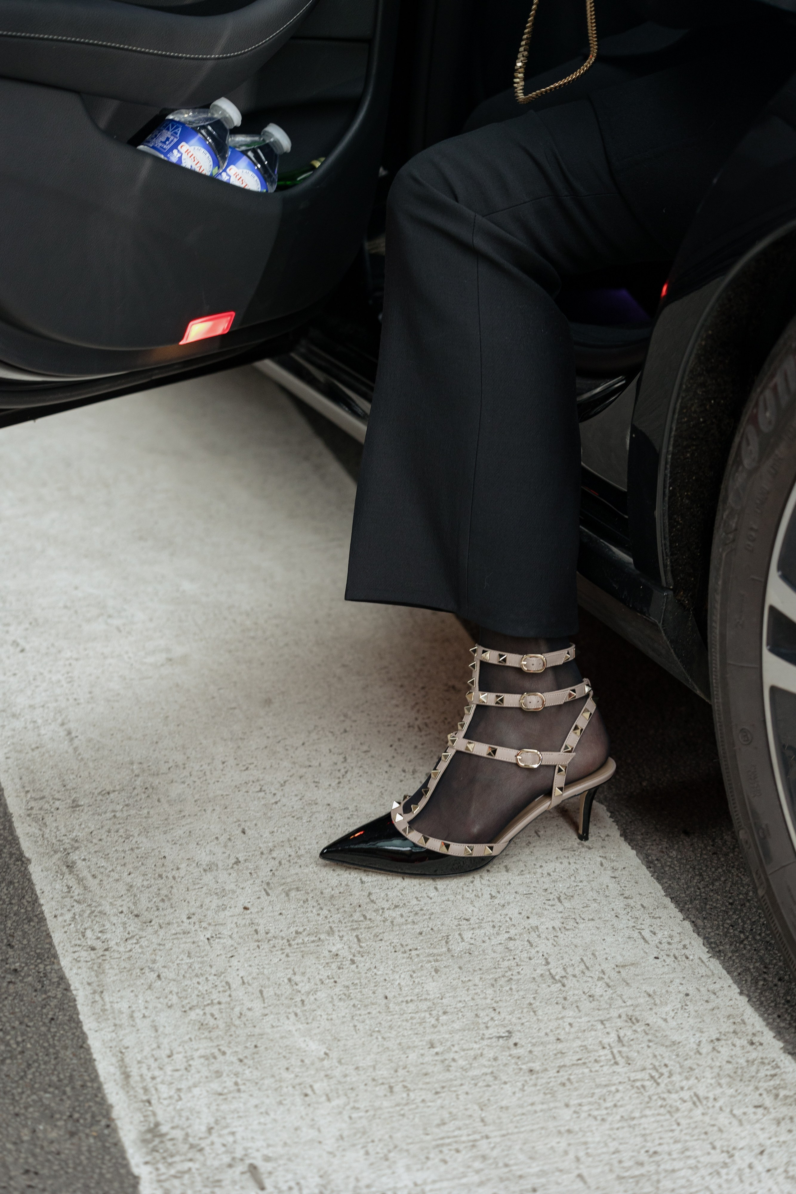 VALENTINO PFW WOMENSWEAR FALL-WINTER 24/25. Photographer in Milan Ivan Goncharov