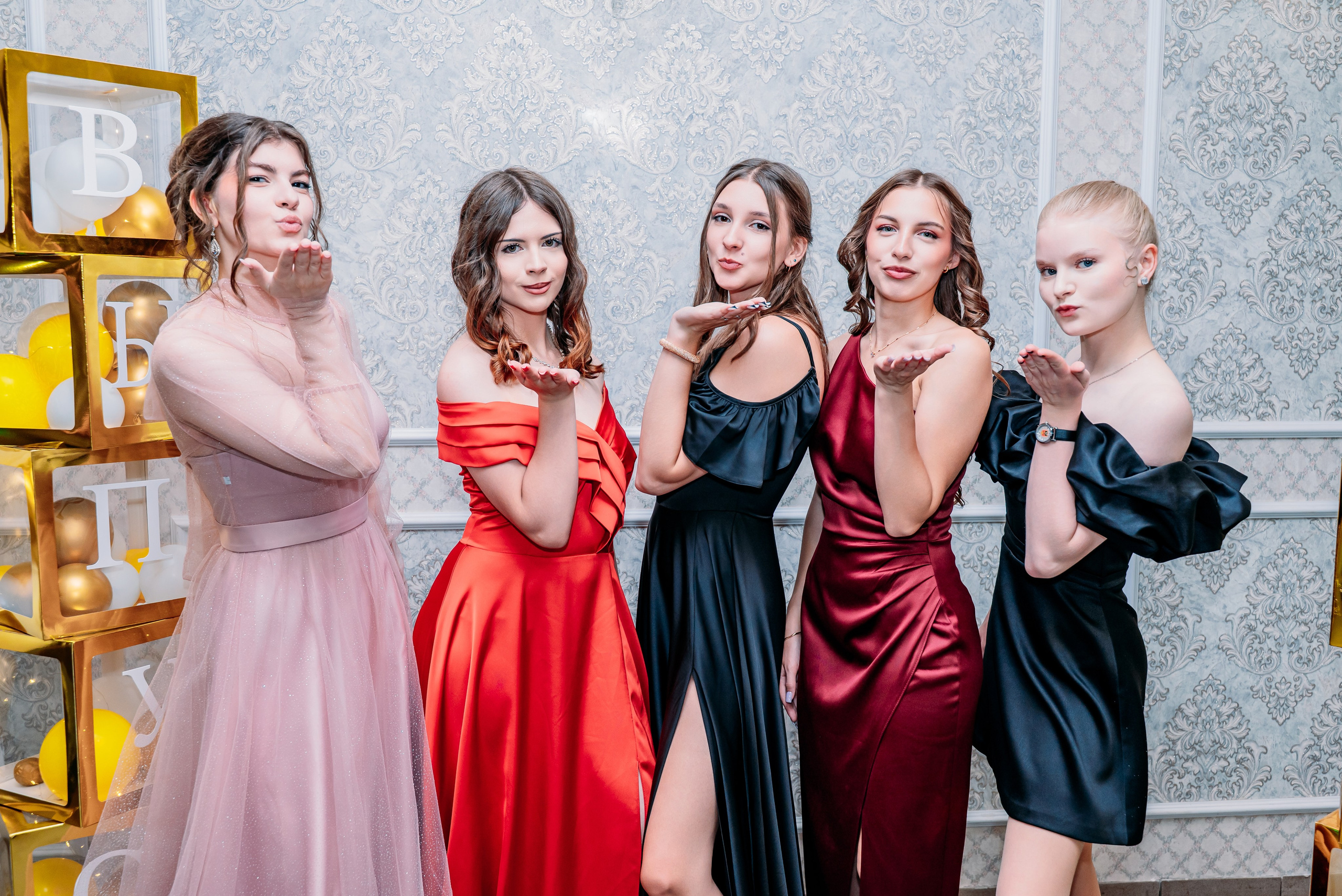 Выпускной 2026 школа14. Фотограф Алёна Царькова. Киселевск