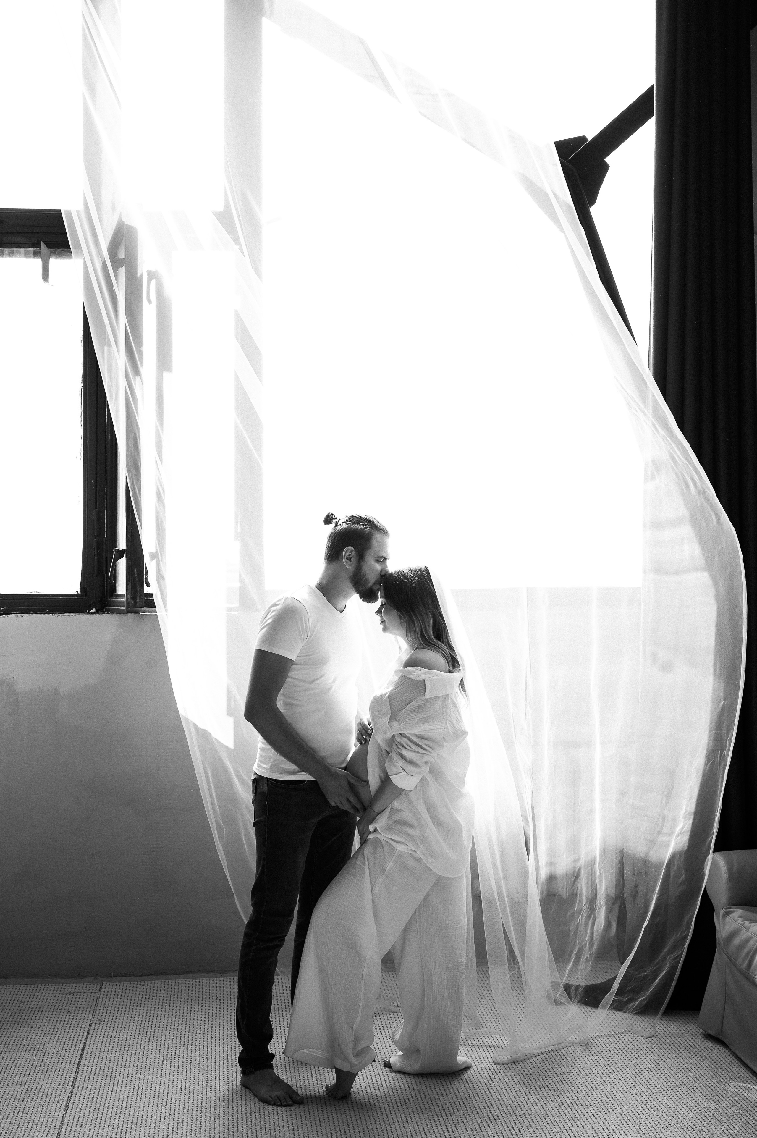 Домашняя фотосессия, съемка беременности дома, фотосессия беременности, беременность, идеи для съемки беременности дома, образ на фотосессию беременности, позы для беременной съемки, фотосессия беременности в студии, съемка деталей, семейный фотограф в Нижнем Новгороде, беременная фотосессия в Нижнем Новгороде, фотограф беременности в Нижнем Новгород